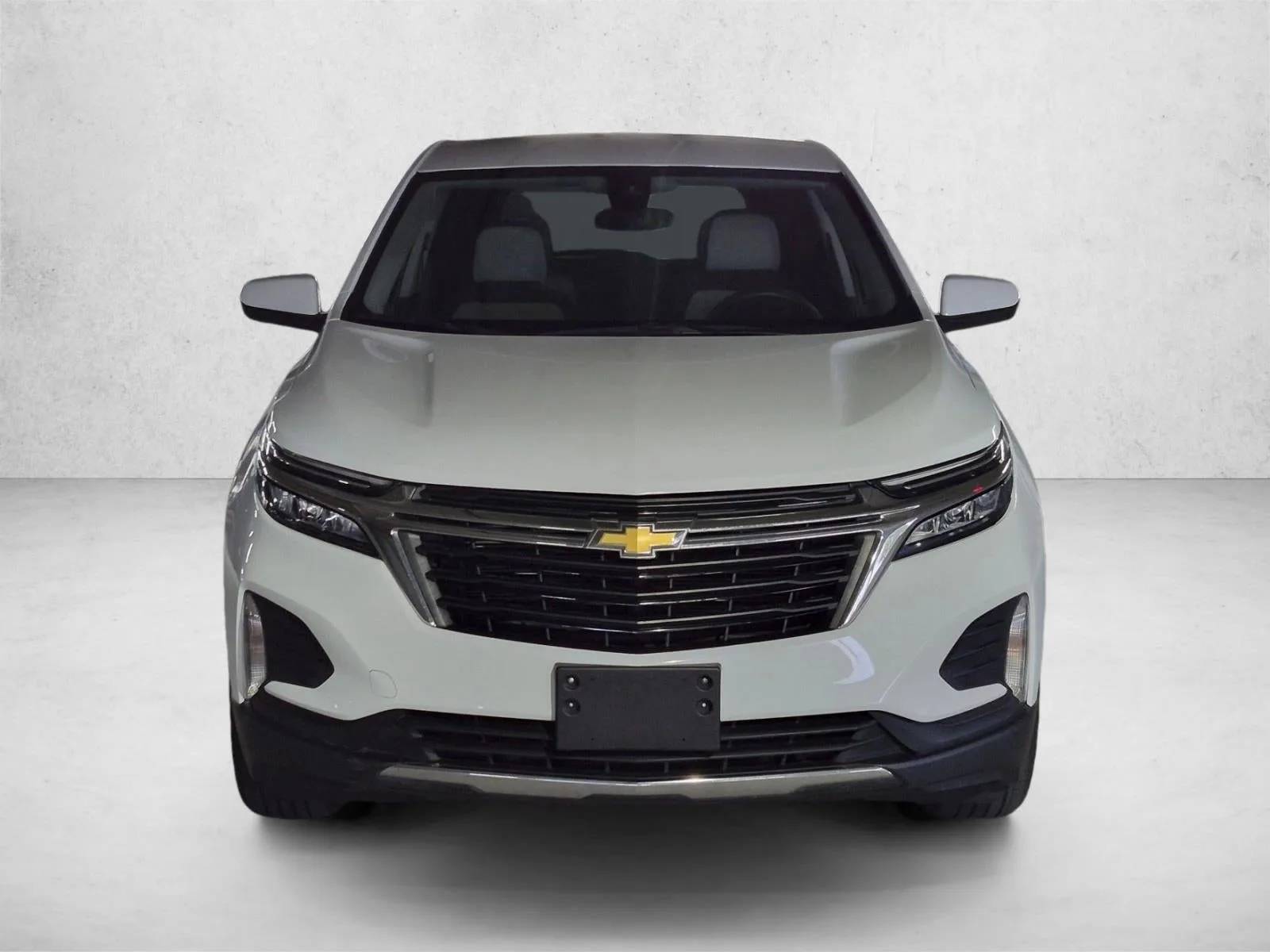 2023 Chevrolet Equinox Base photo 2