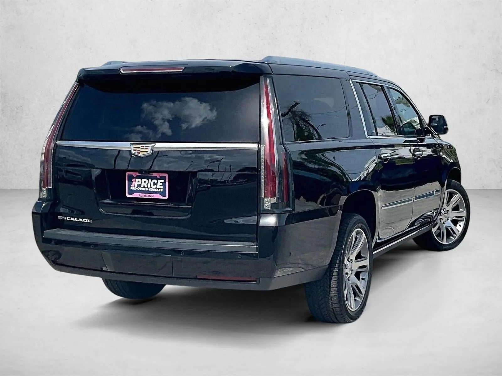 2019 Cadillac Escalade ESV Premium Luxury photo 2