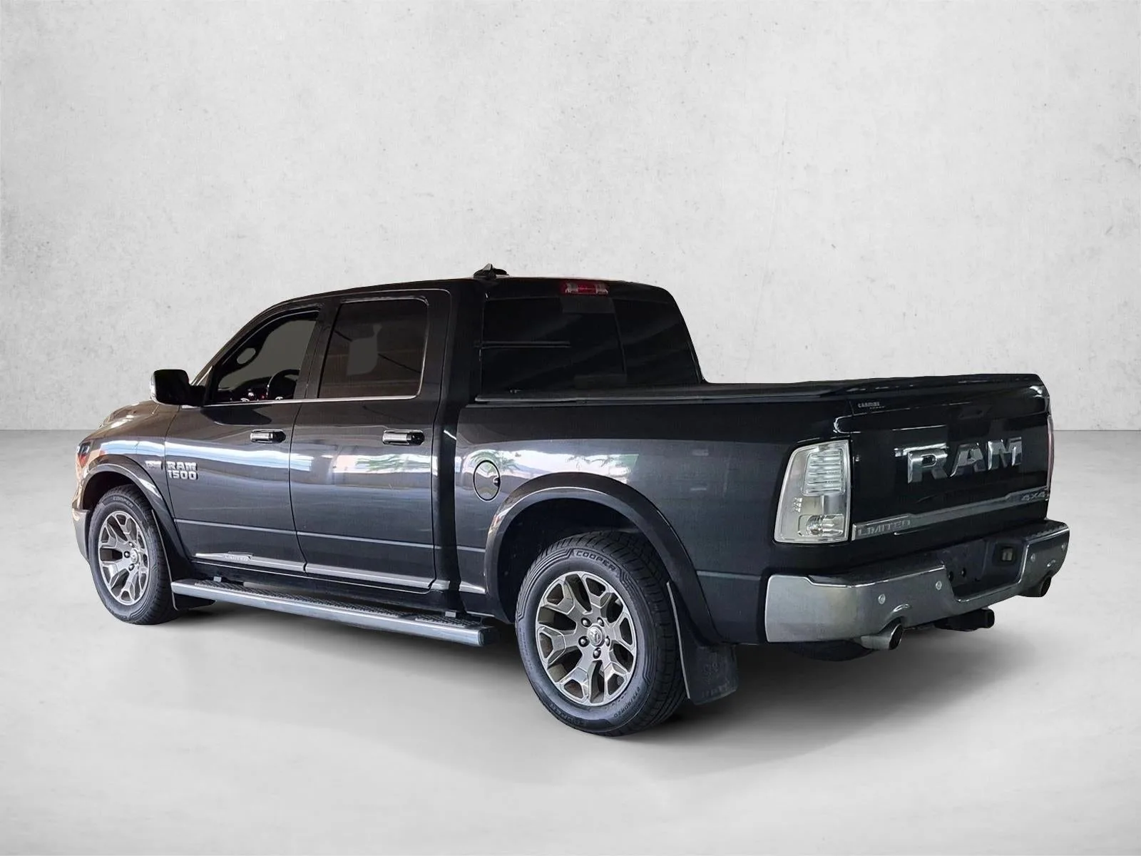 2016 RAM 1500 Longhorn Limited photo 7