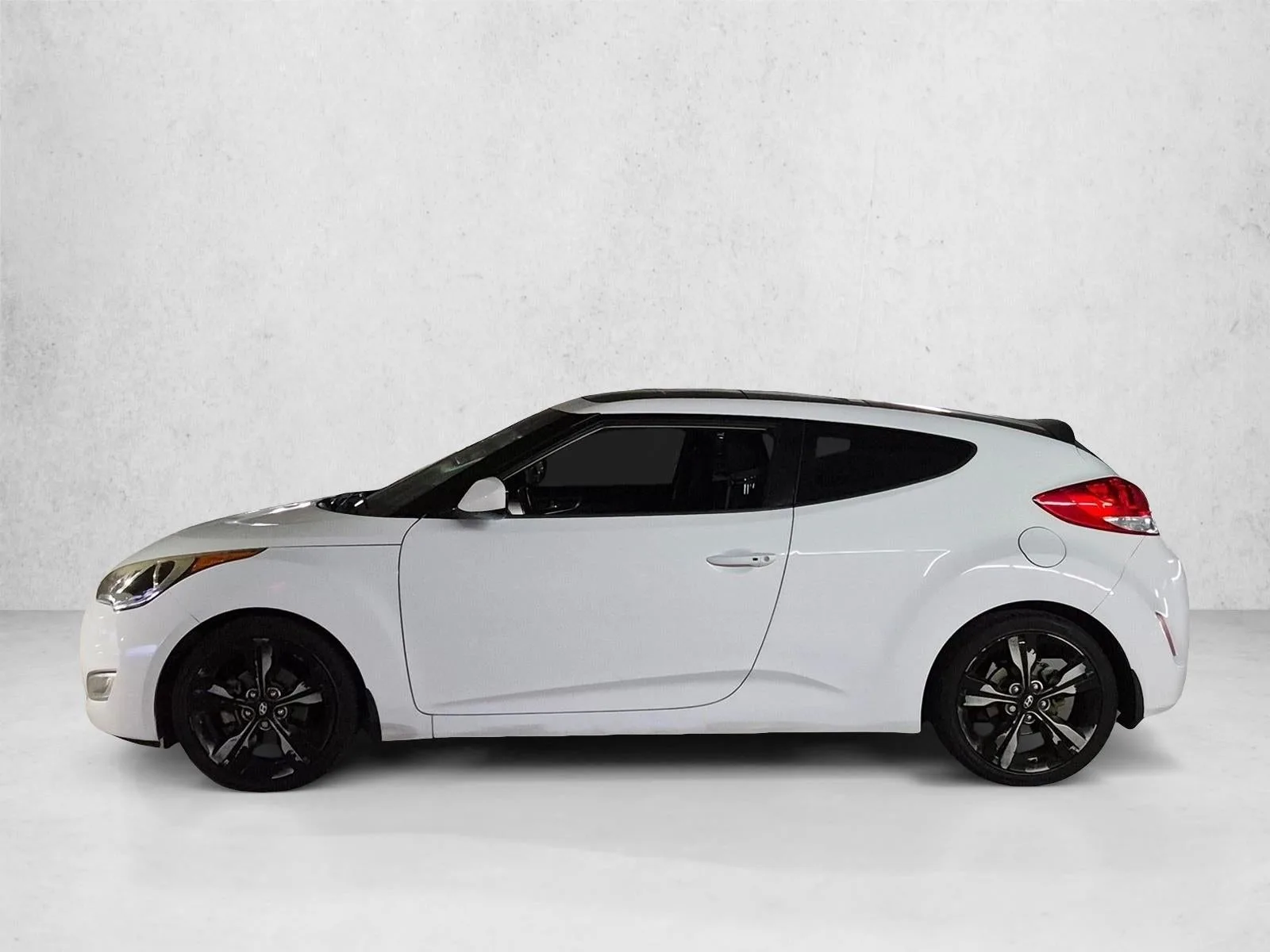 2017 Hyundai Veloster Value Edition photo 8