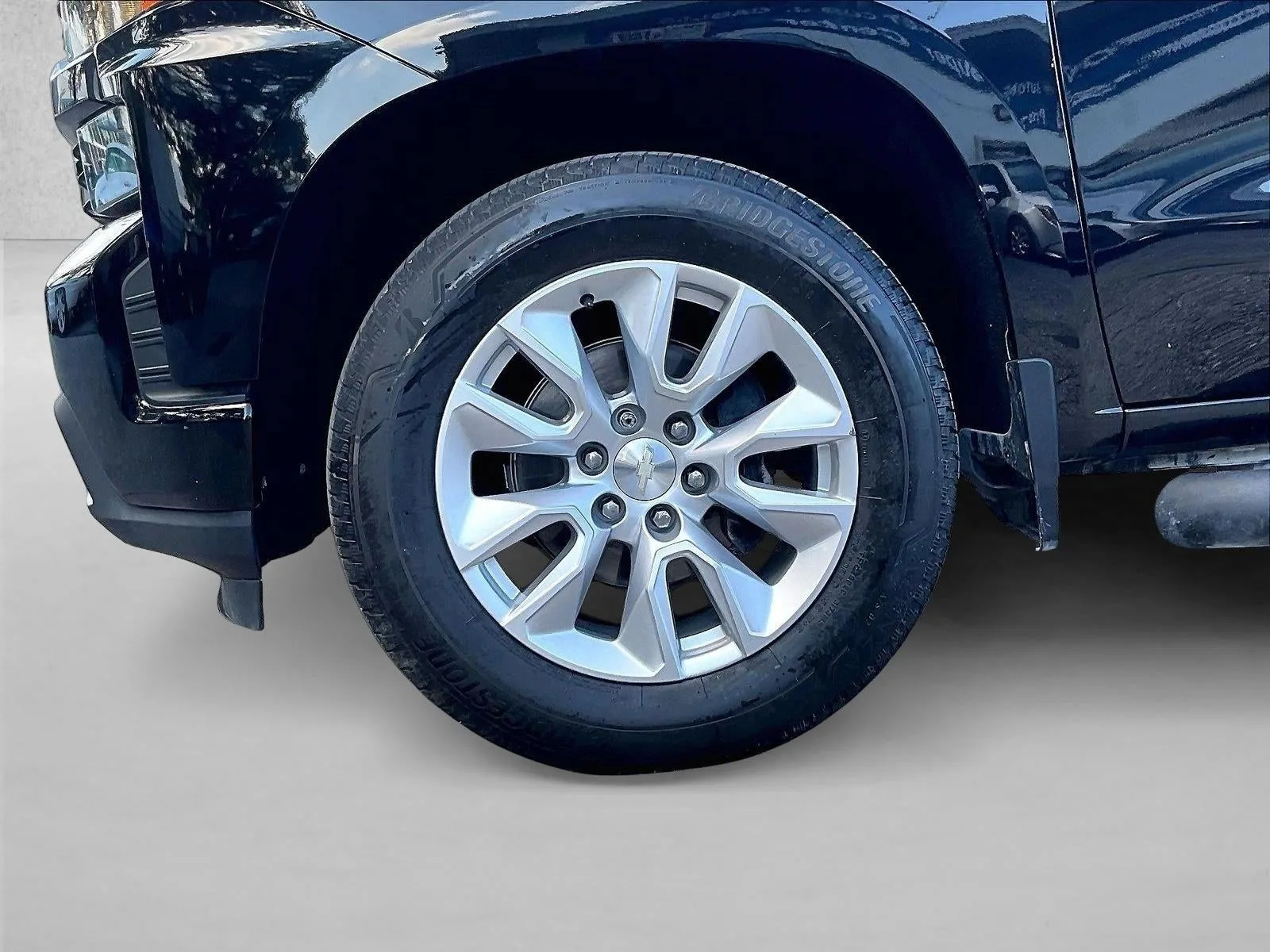 2022 Chevrolet Silverado 1500 LTD Custom photo 10