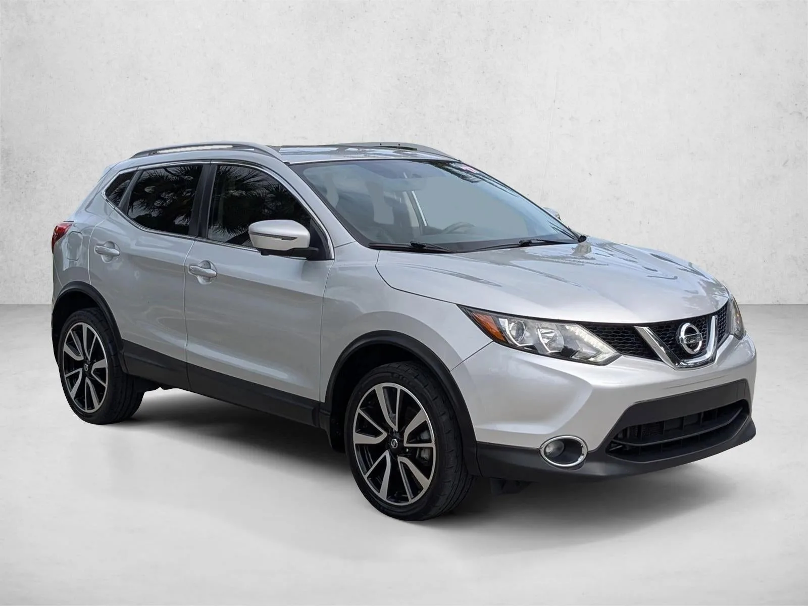 2017 Nissan Rogue Sport FWD SL photo 3