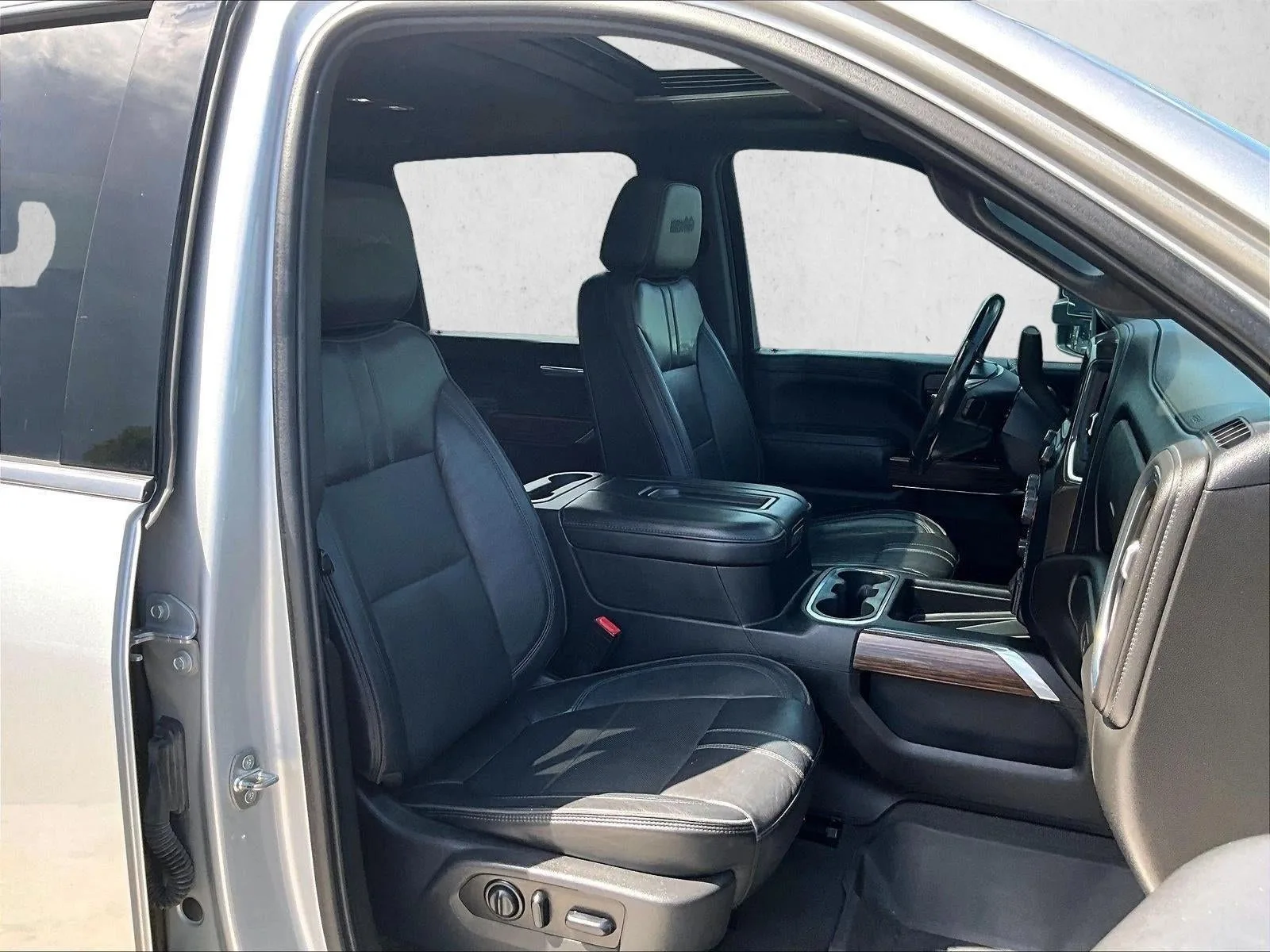 2021 Chevrolet Silverado 3500 HD High Country photo 9