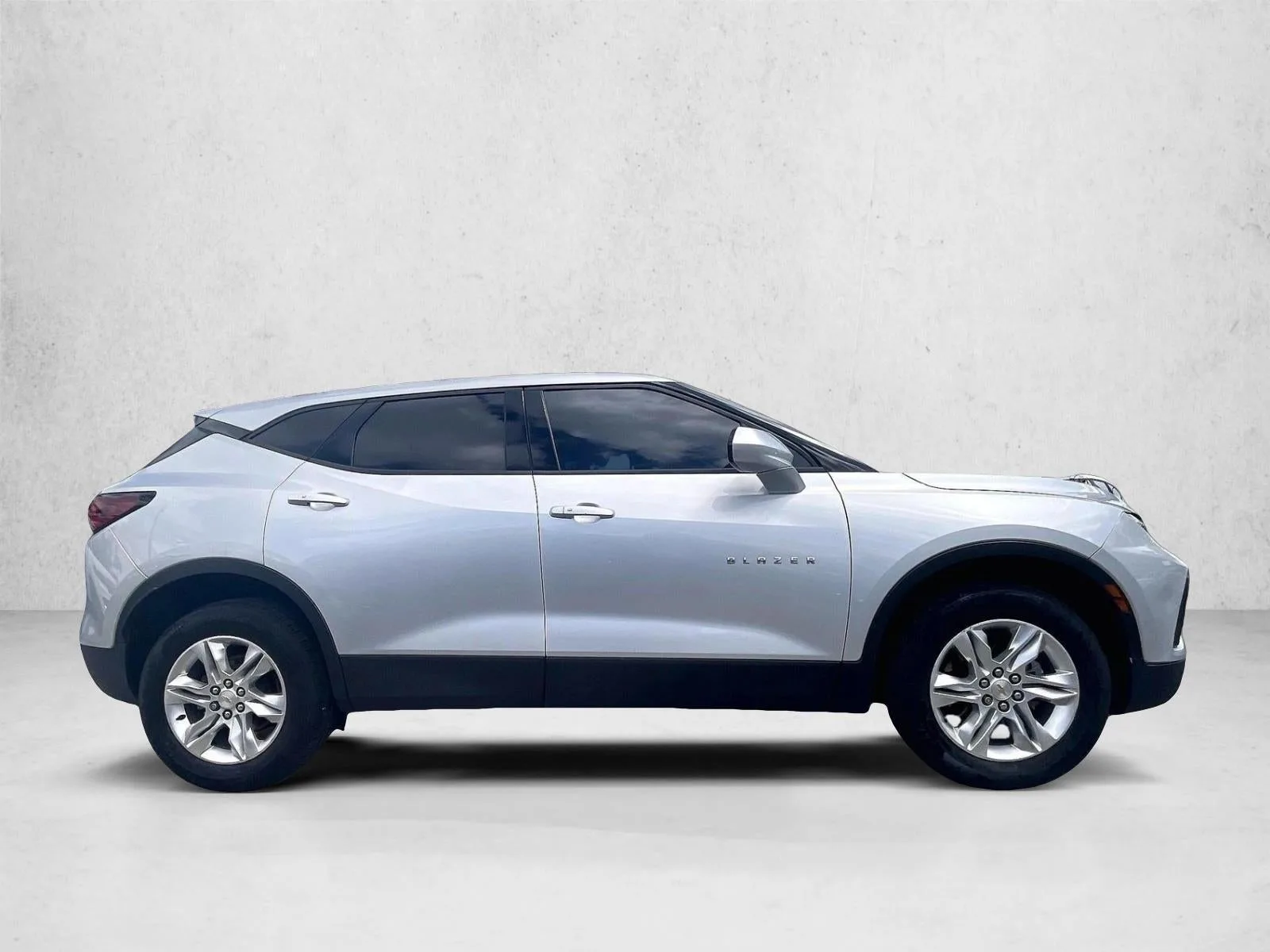 2022 Chevrolet Blazer LT photo 3