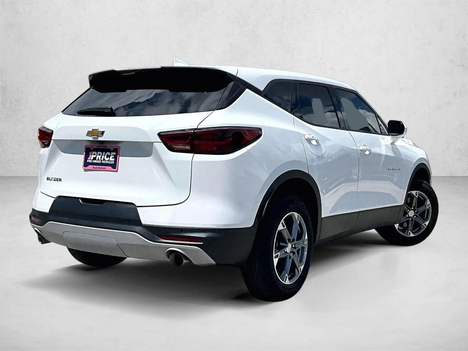2024 Chevrolet Blazer 2LT photo 2