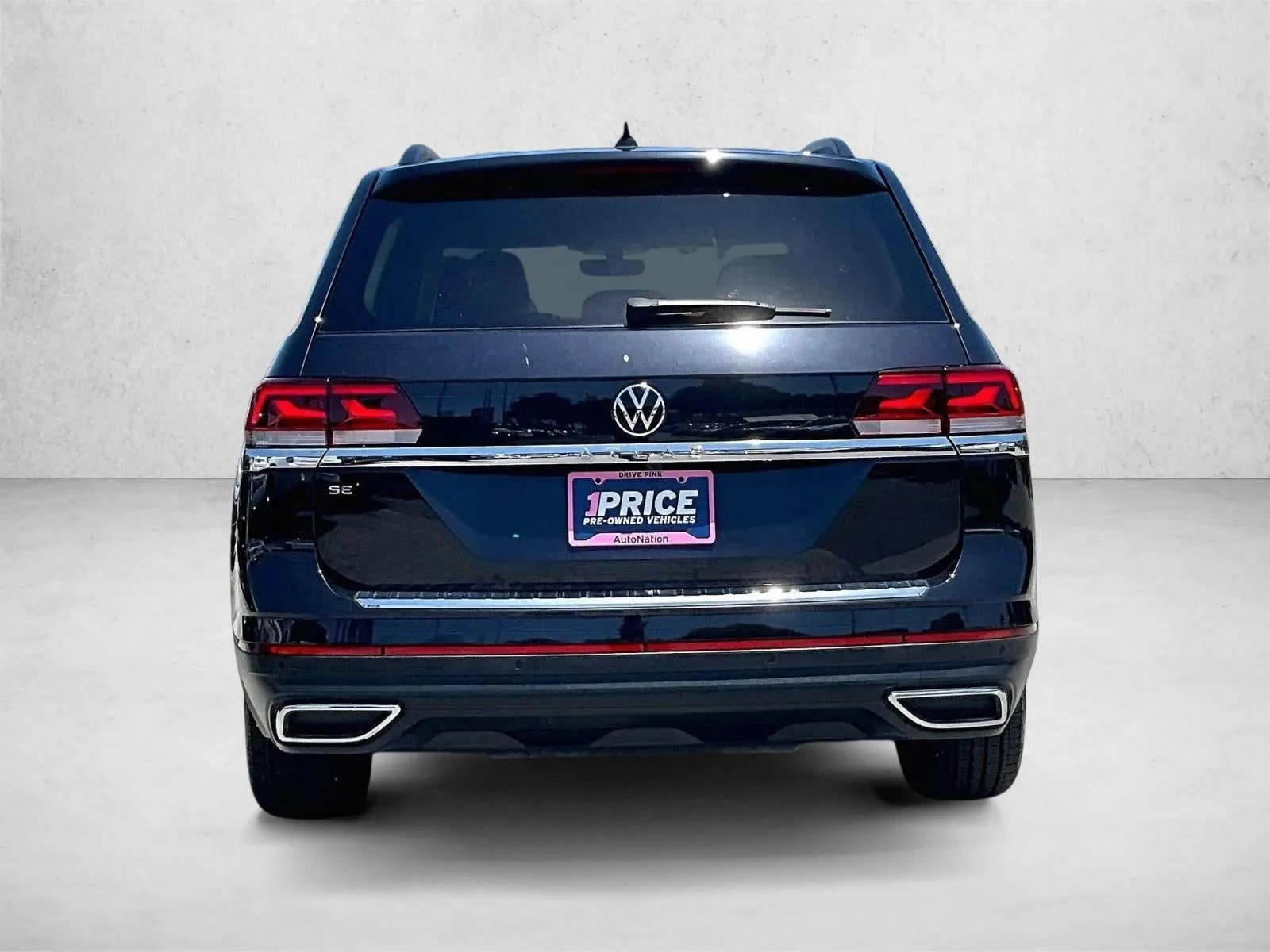 2023 Volkswagen Atlas 2.0T SE w/Technology photo 4