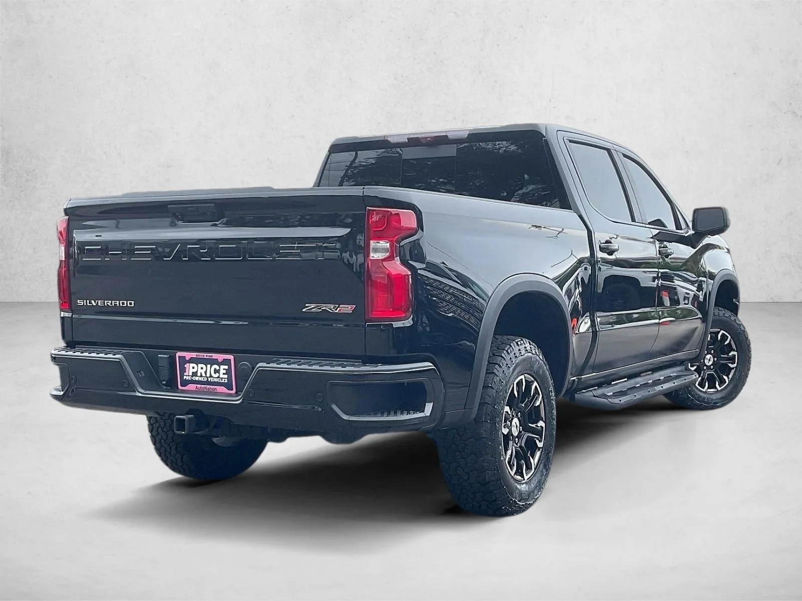 2024 Chevrolet Silverado 1500 ZR2 photo 2
