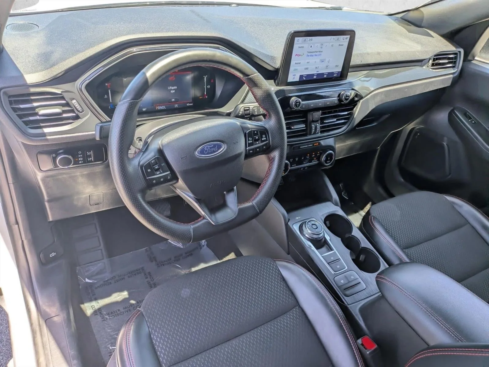 2025 Ford Escape ST-Line FWD photo 9