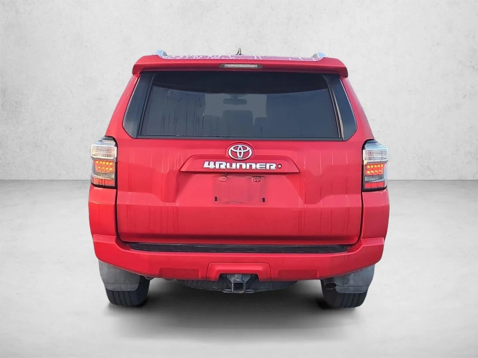 2017 Toyota 4Runner SR5 2WD (Natl) photo 4