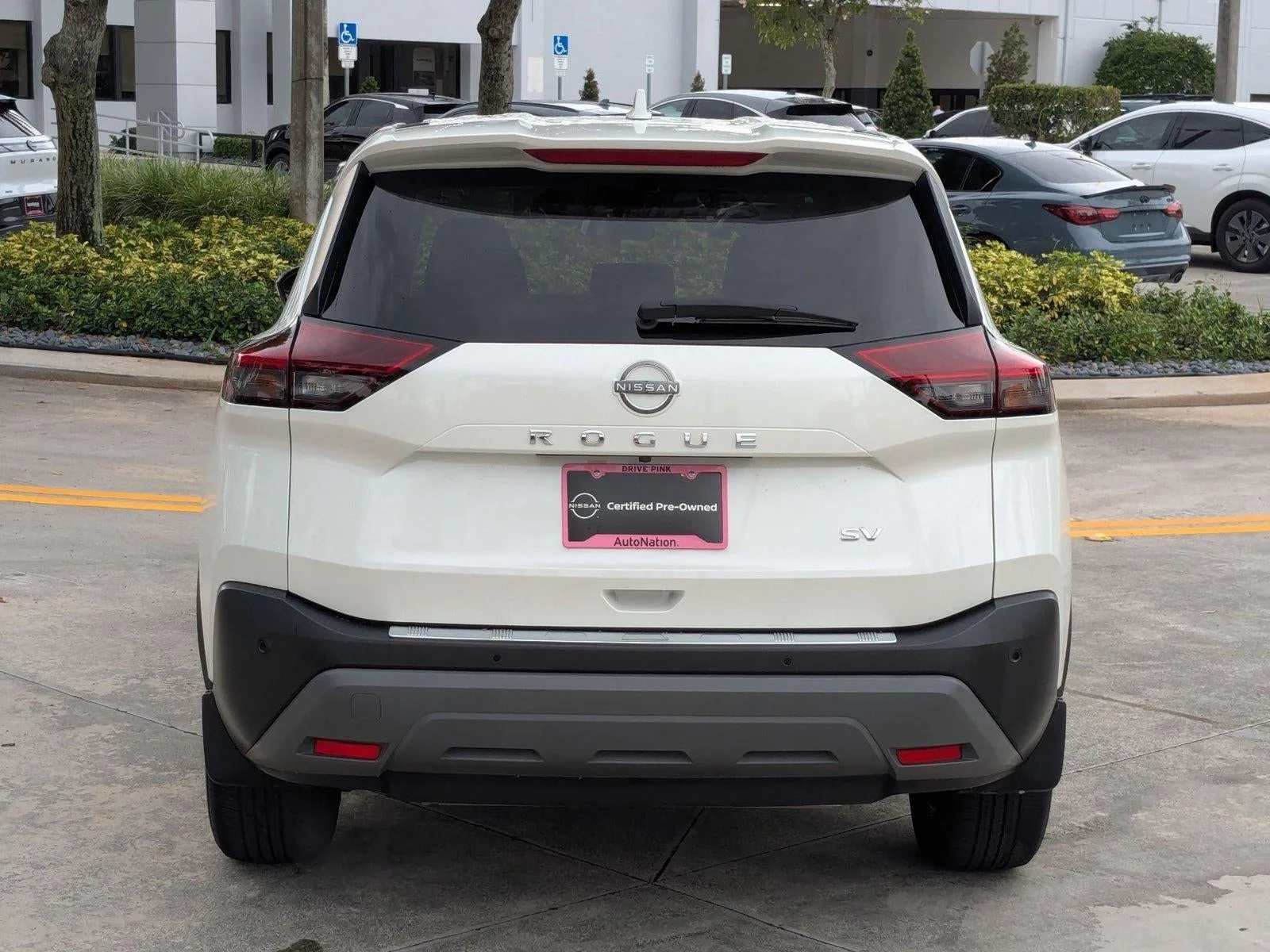 2023 Nissan Rogue FWD SV photo 7