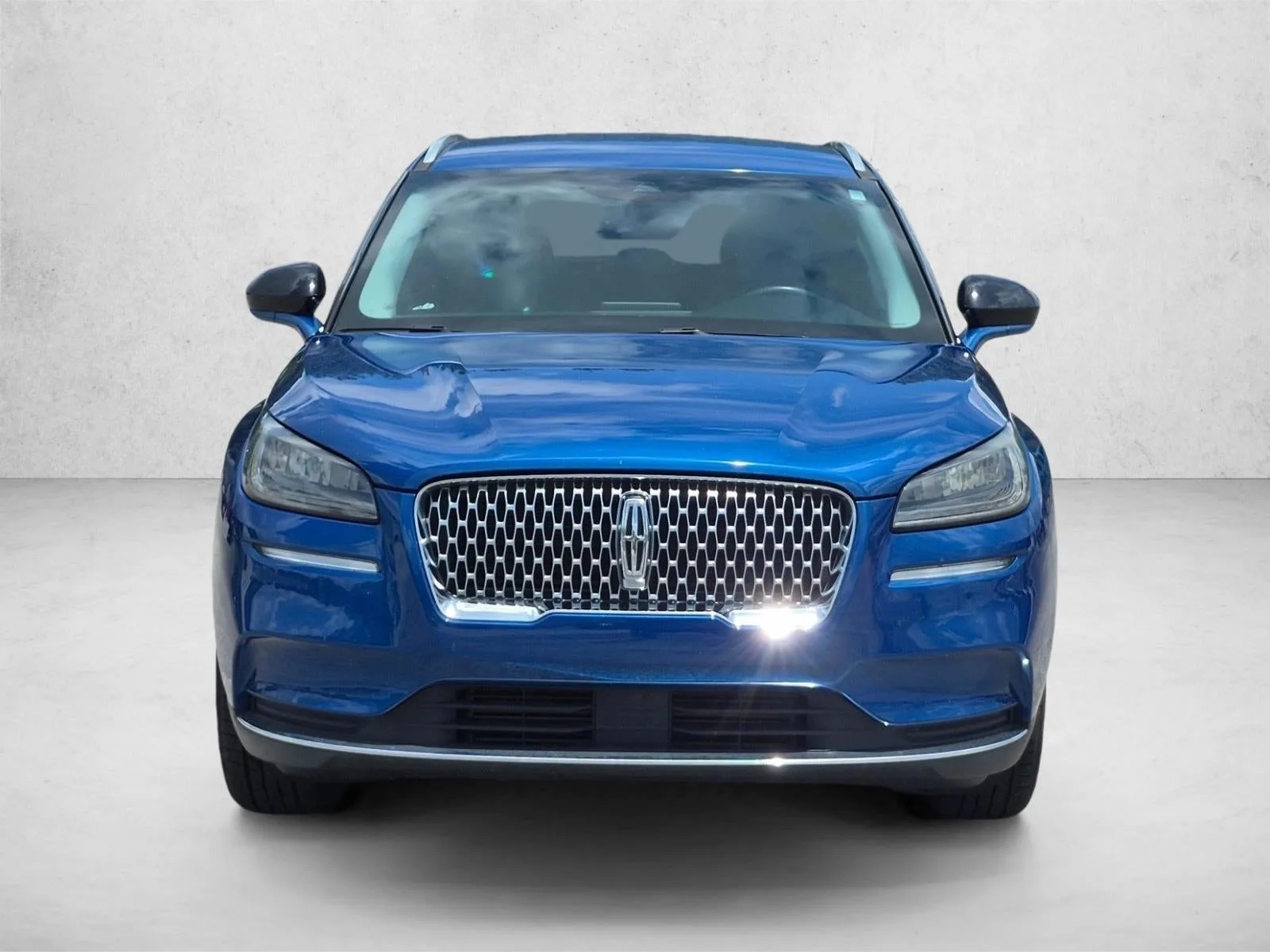 2021 Lincoln Corsair Standard FWD photo 2