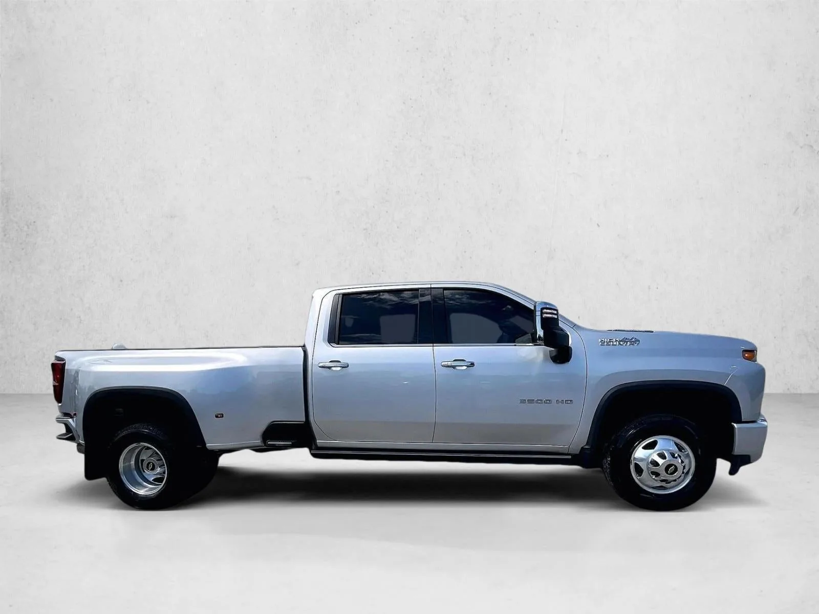 2021 Chevrolet Silverado 3500 HD High Country photo 5