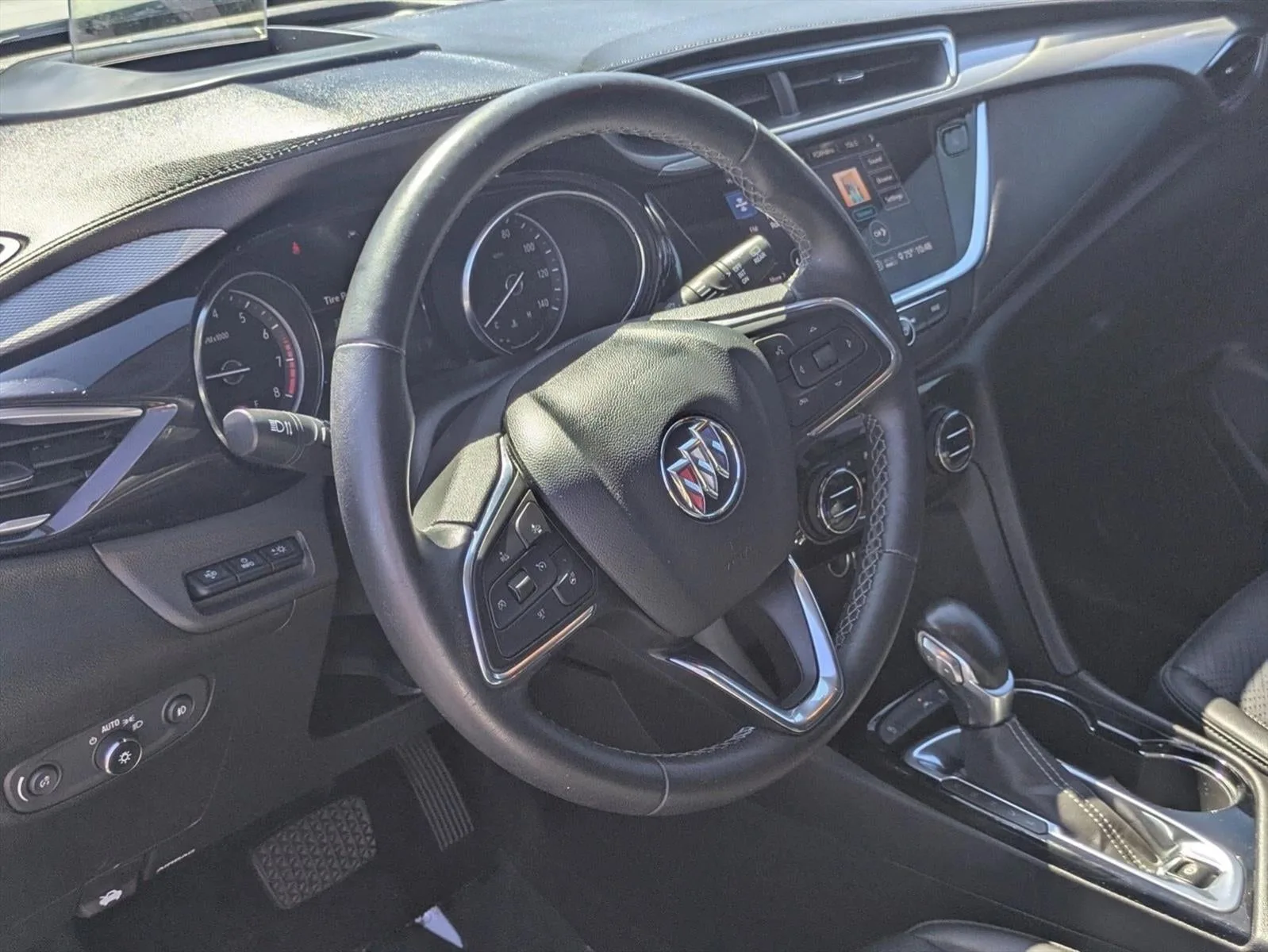 2020 Buick Encore GX Essence FWD photo 10