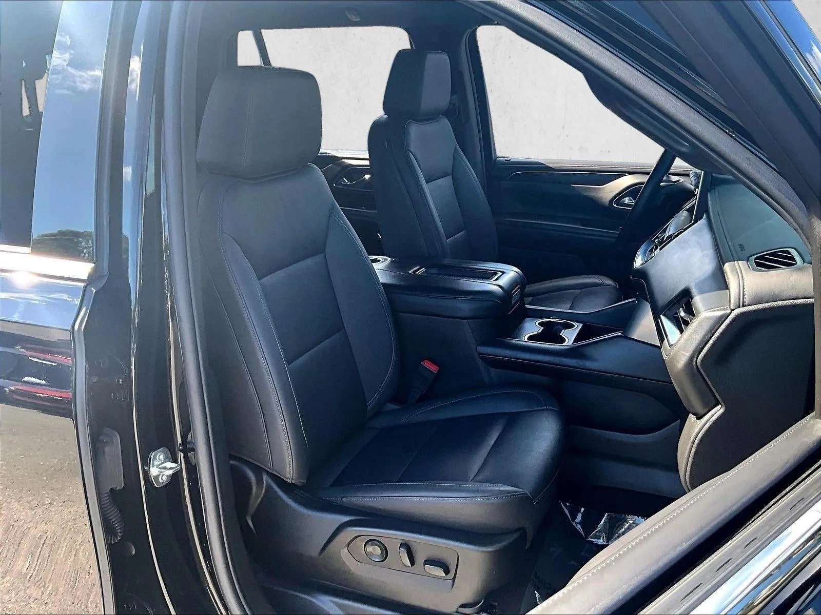 2024 Chevrolet Tahoe LT photo 9