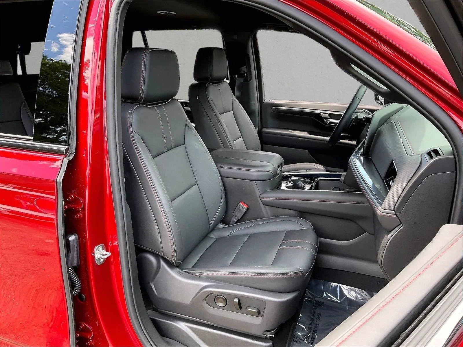 2026 Chevrolet Tahoe RST photo 9