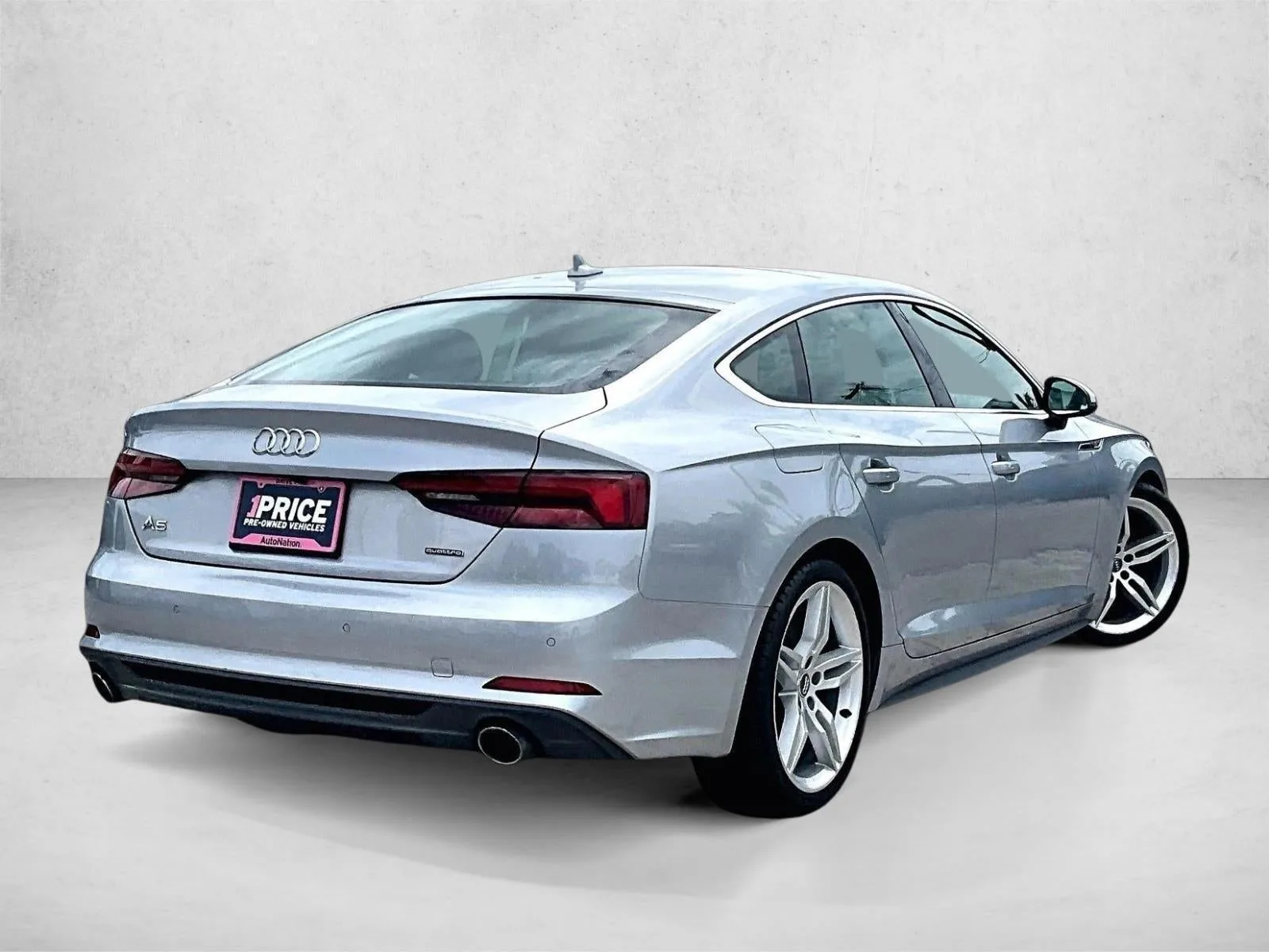 2019 Audi A5 45 Premium photo 2