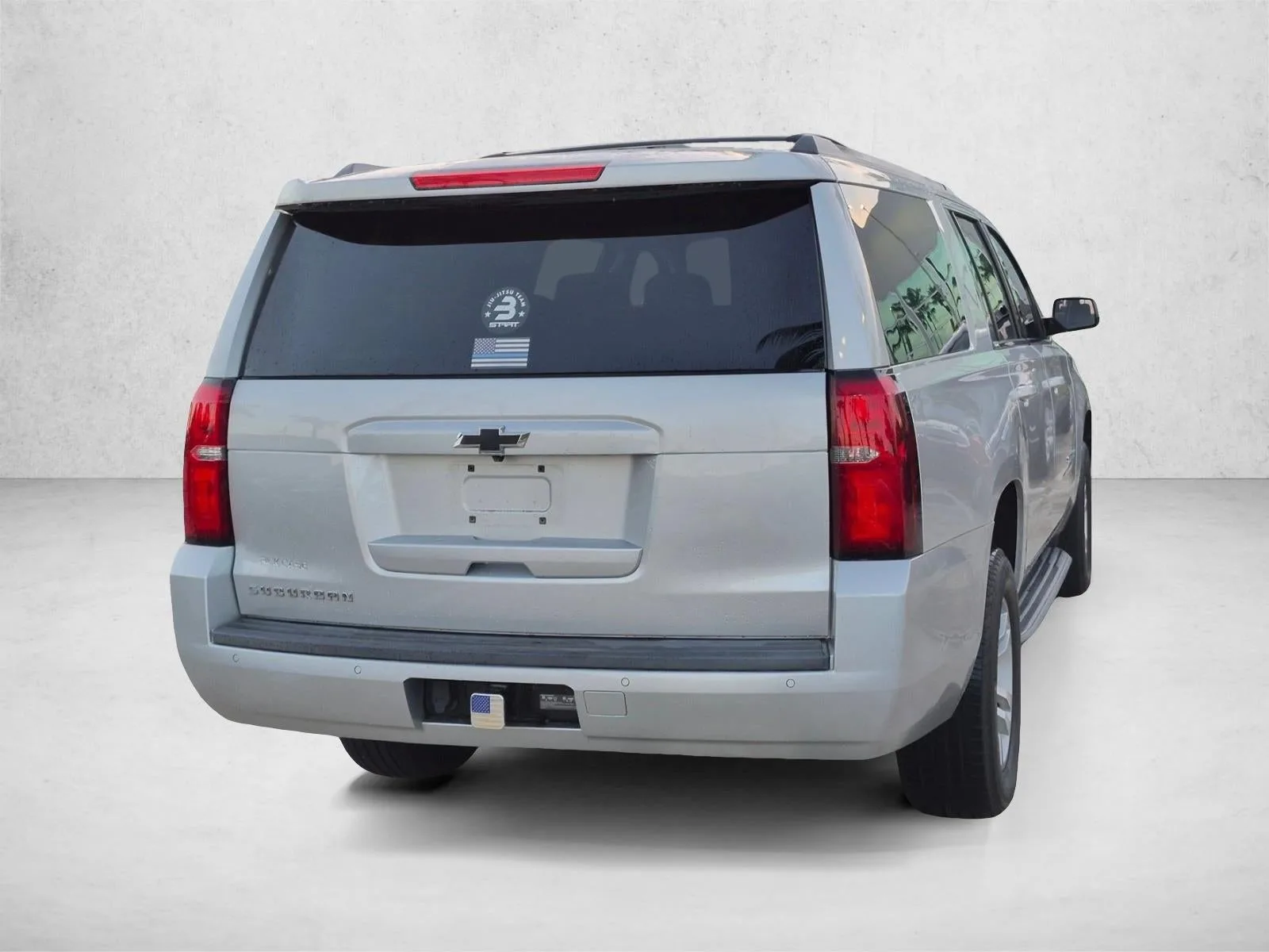 2018 Chevrolet Suburban 2WD 1500 LS photo 5