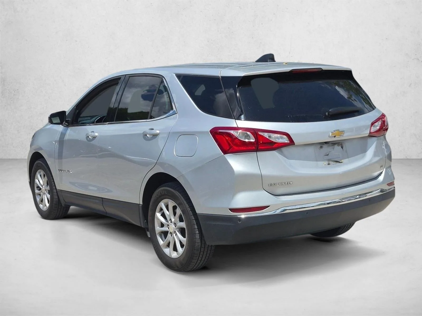 2020 Chevrolet Equinox LT photo 4