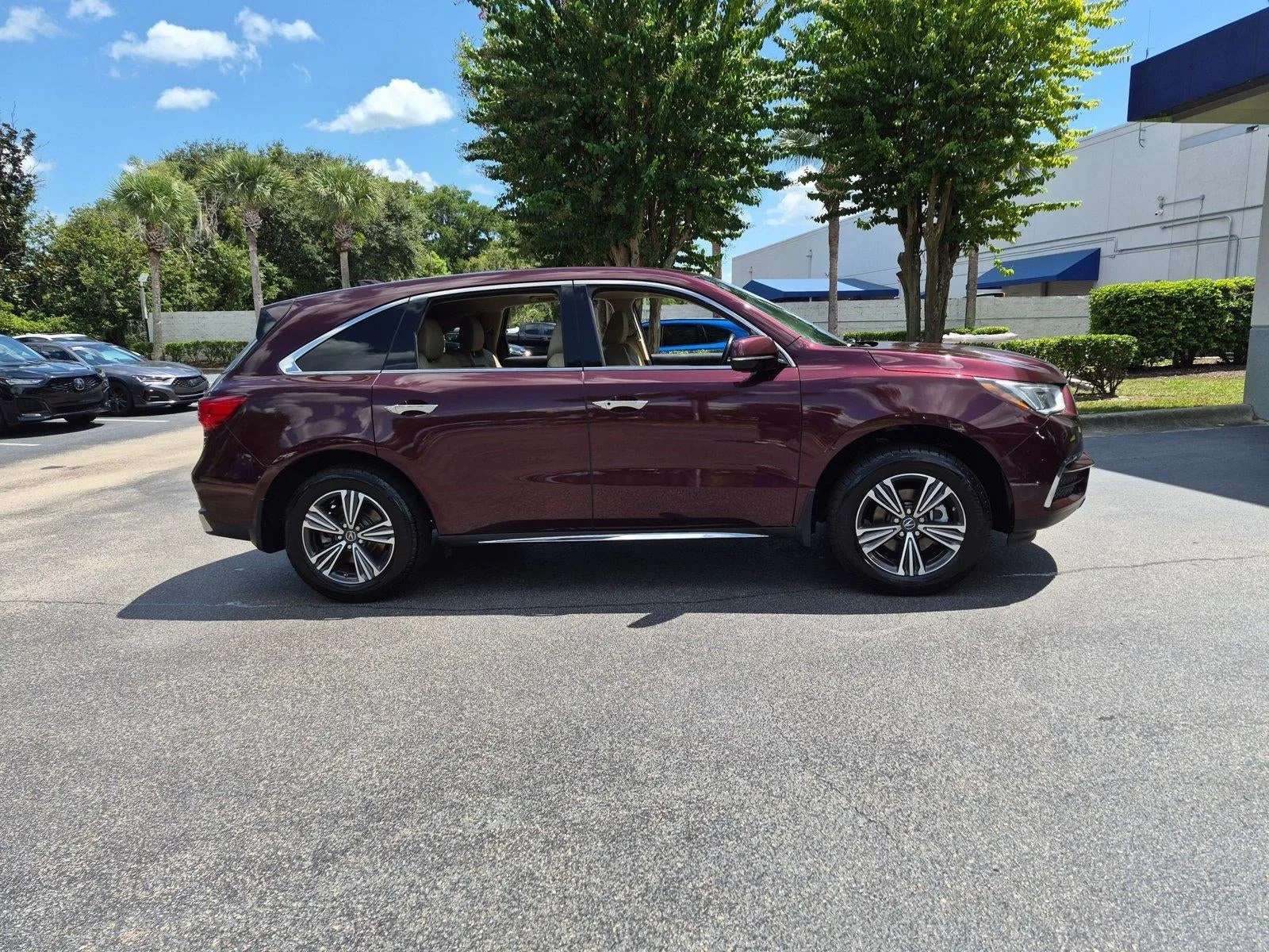 2017 Acura MDX FWD photo 4