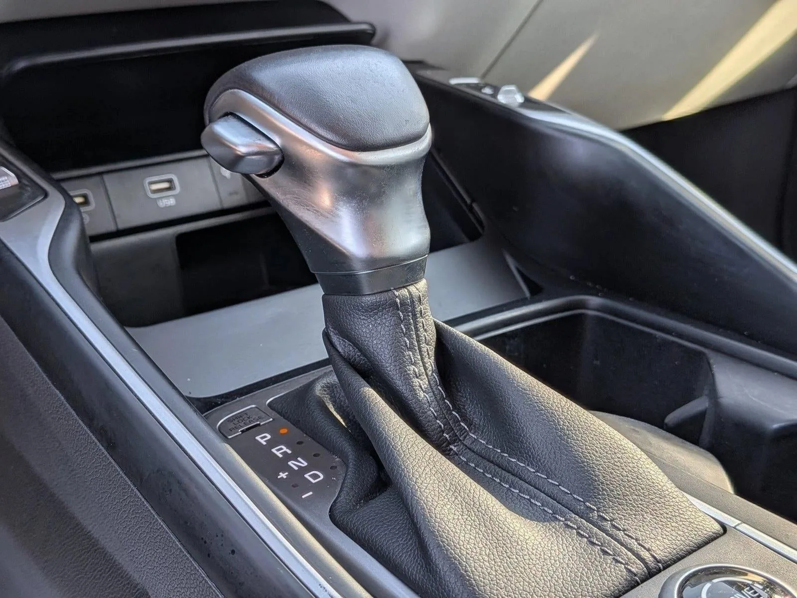 2023 Kia Sorento S FWD photo 12