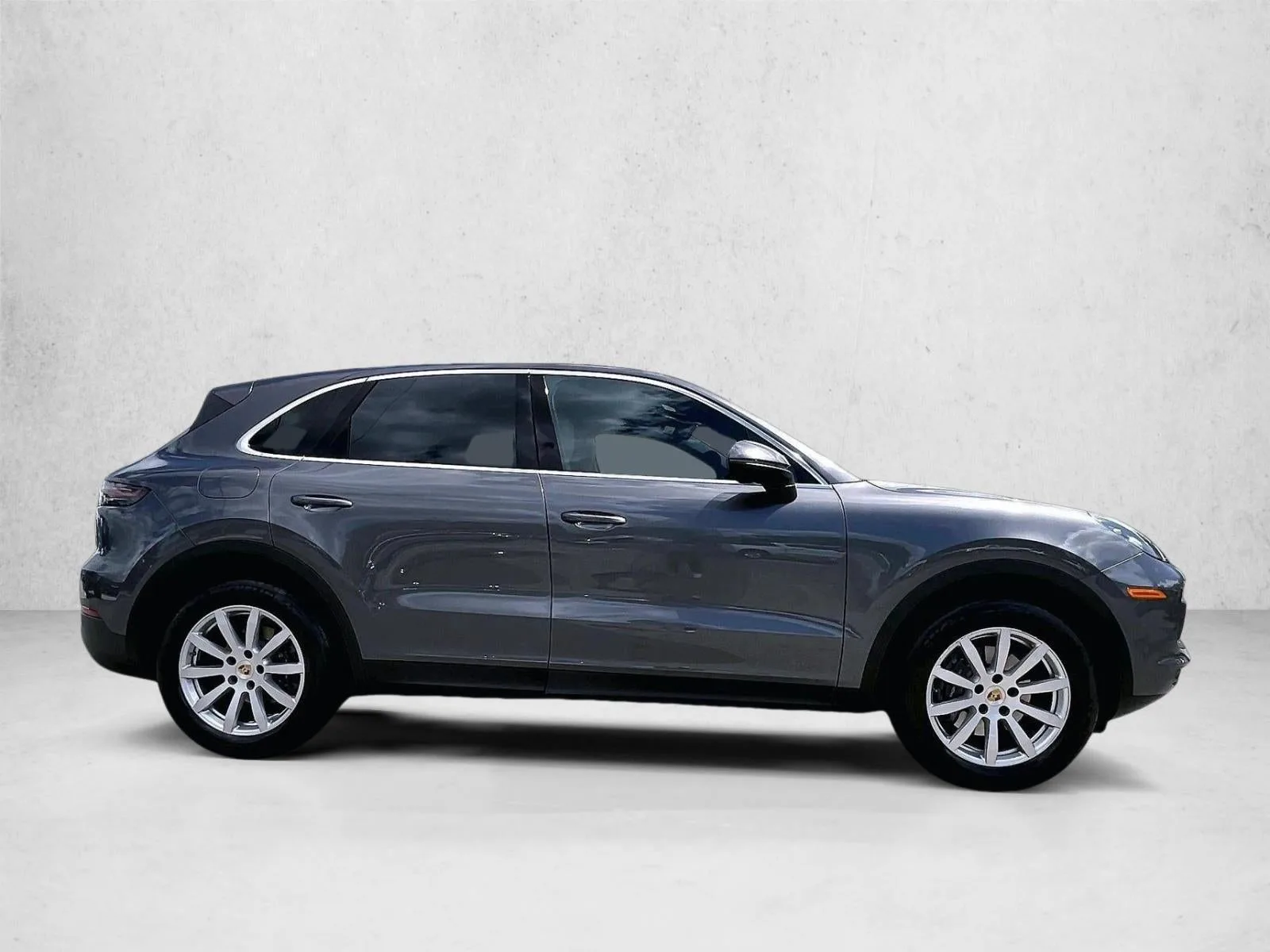 2020 Porsche Cayenne Base photo 5