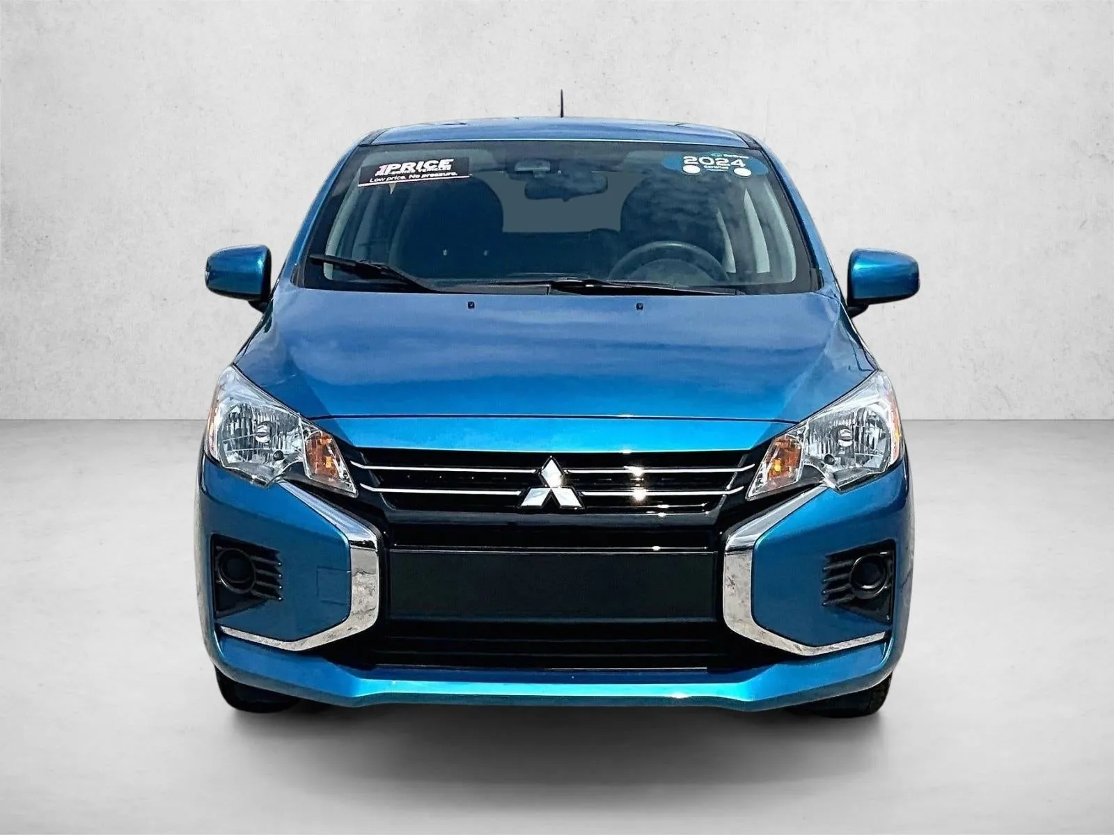 2024 Mitsubishi Mirage ES photo 3