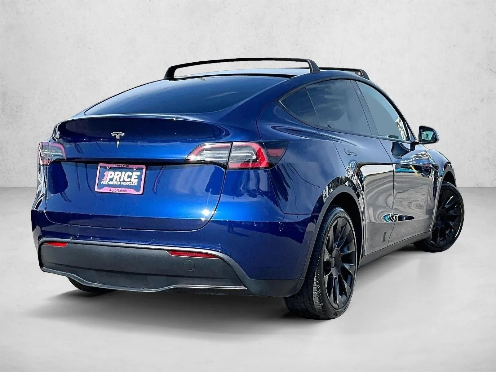 2022 Tesla Model Y Long Range photo 2