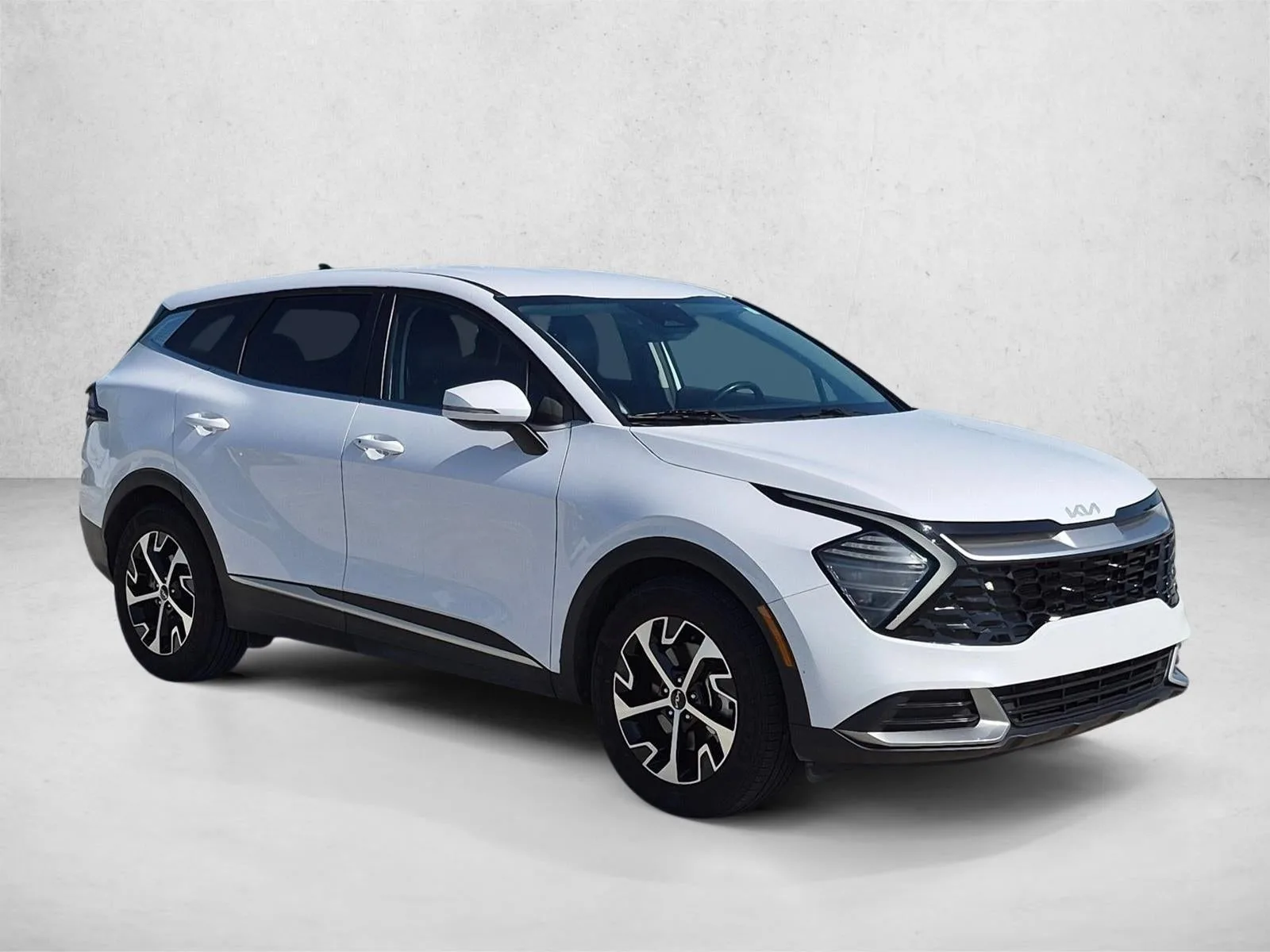 2024 Kia Sportage EX FWD photo 3