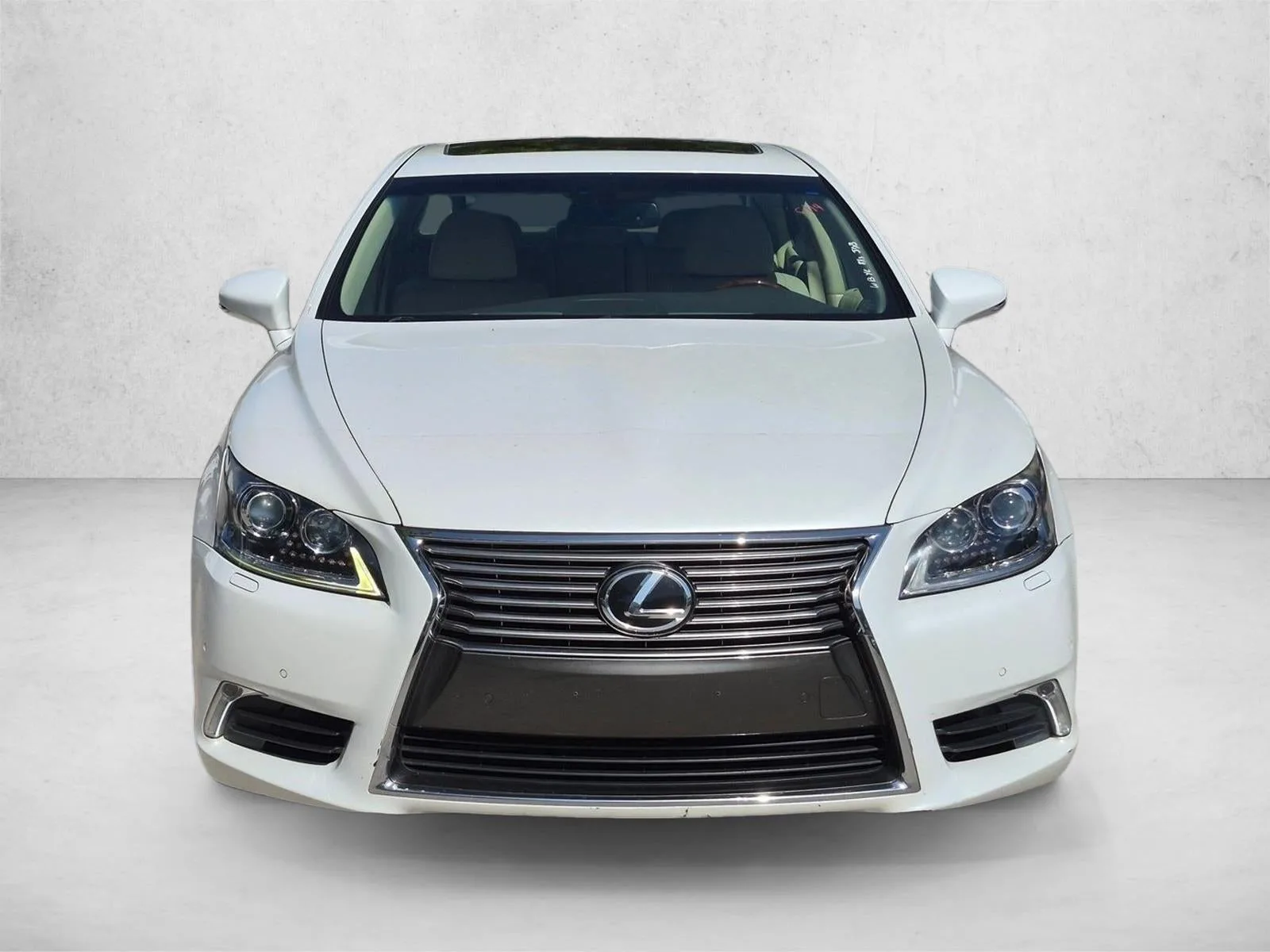 2014 Lexus LS 460 photo 2