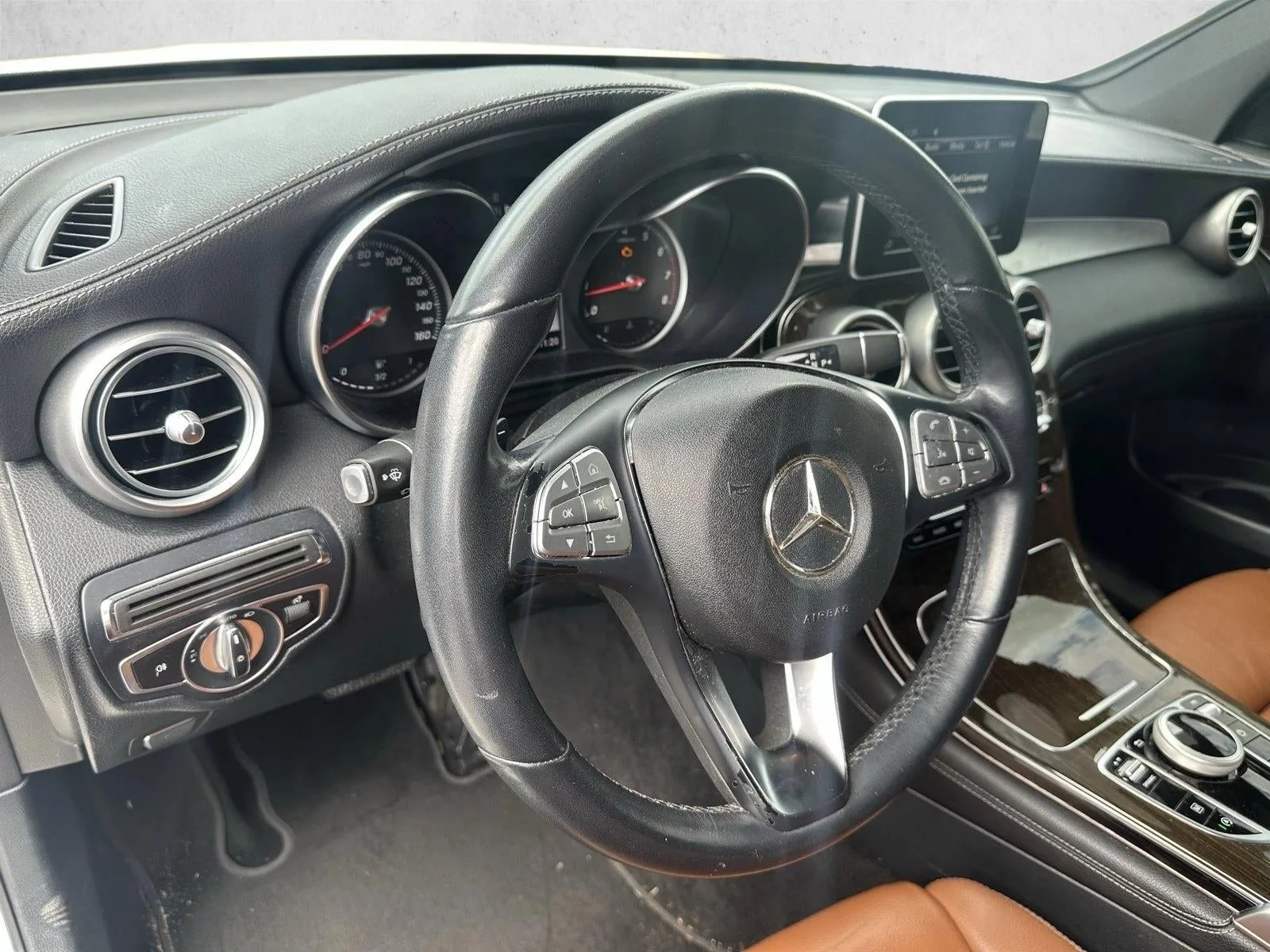 2019 Mercedes-Benz GLC GLC 300 SUV photo 8