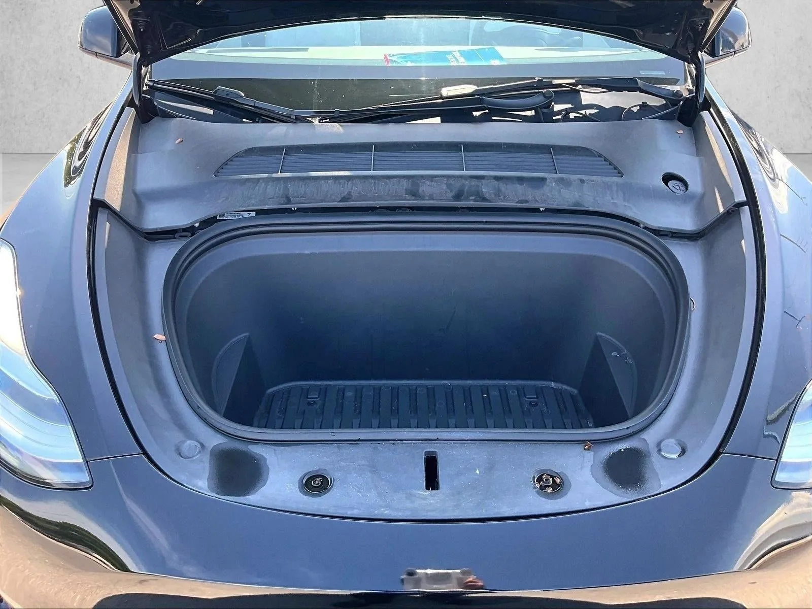 2022 Tesla Model Y Long Range photo 10