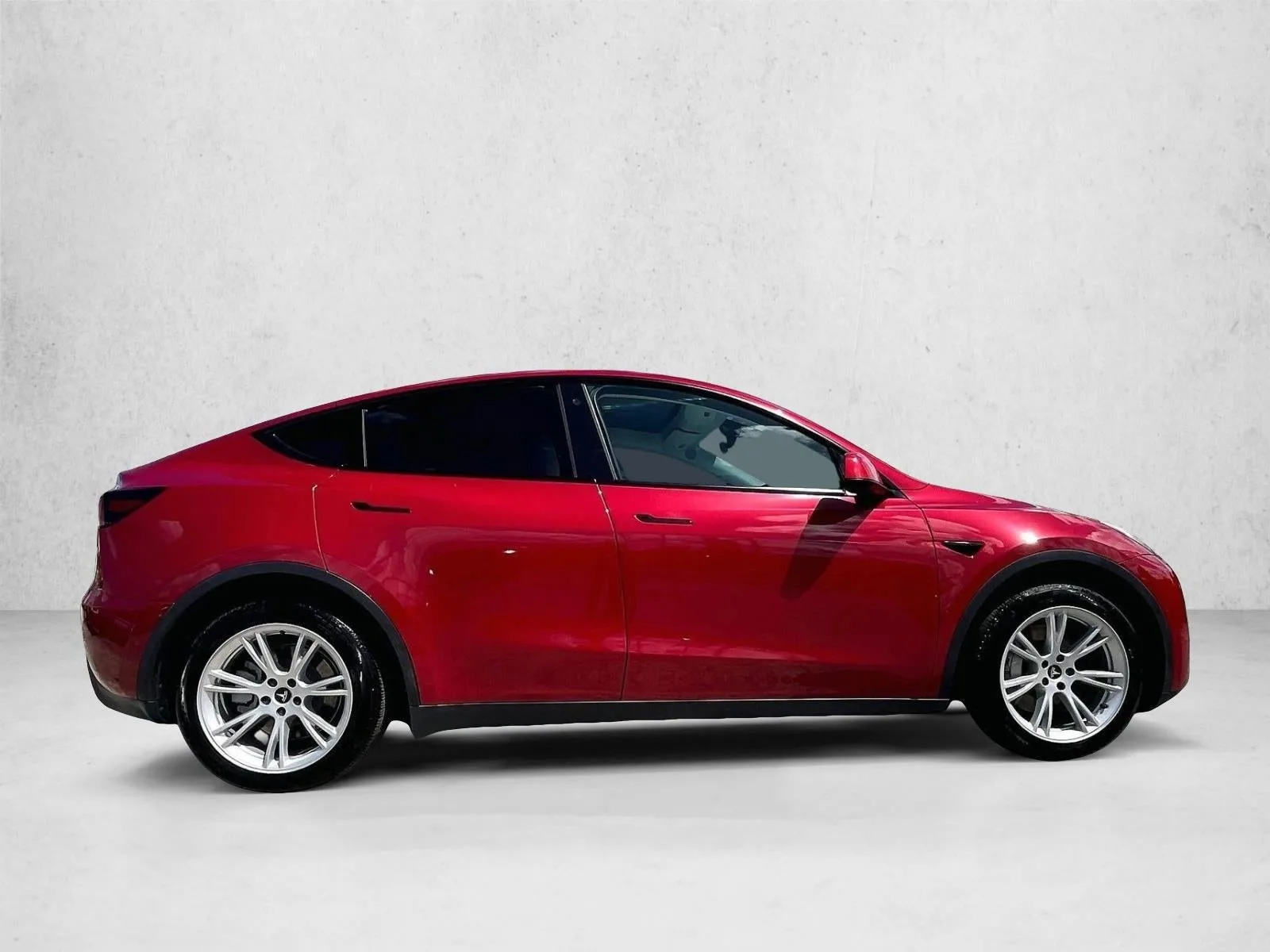 2022 Tesla Model Y Long Range Dual Motor All-Wheel Drive photo 5