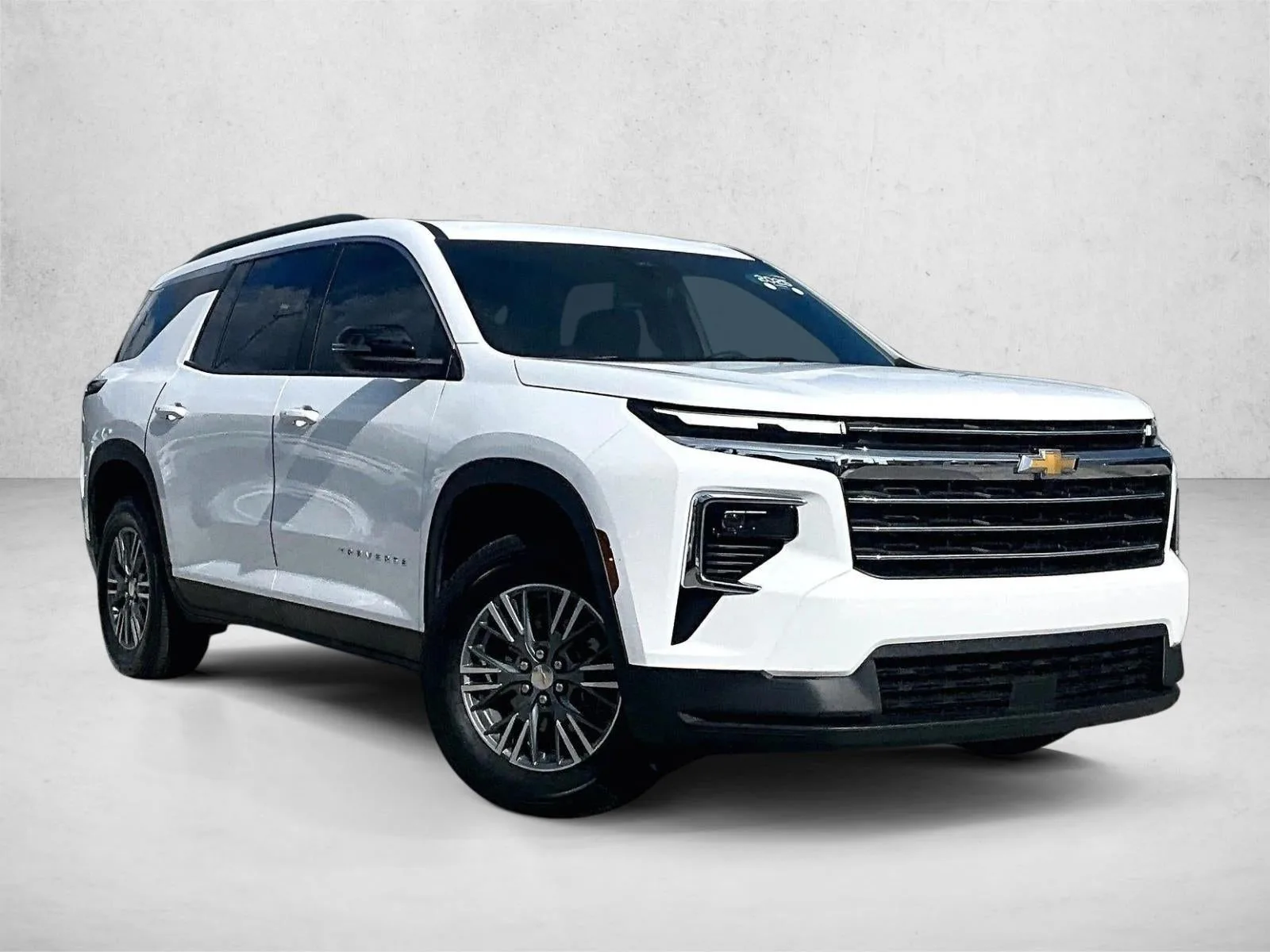 2025 Chevrolet Traverse LT photo 12