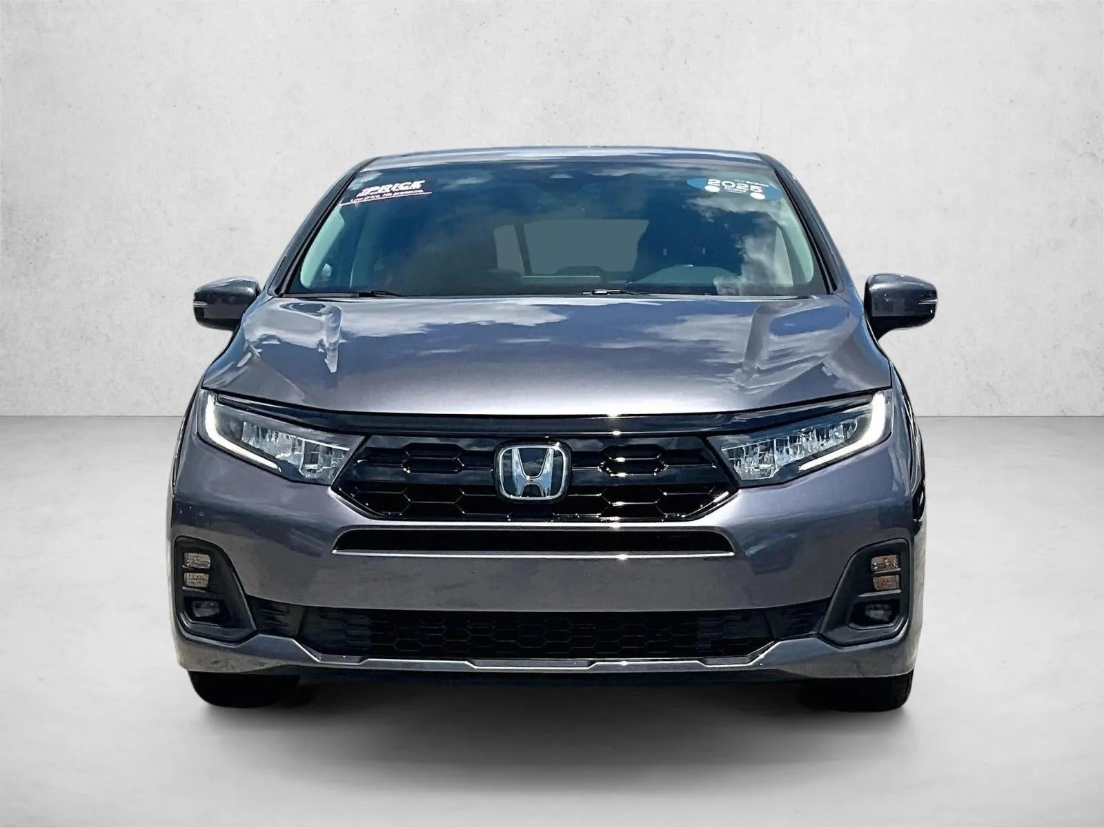 2025 Honda Odyssey Touring photo 3