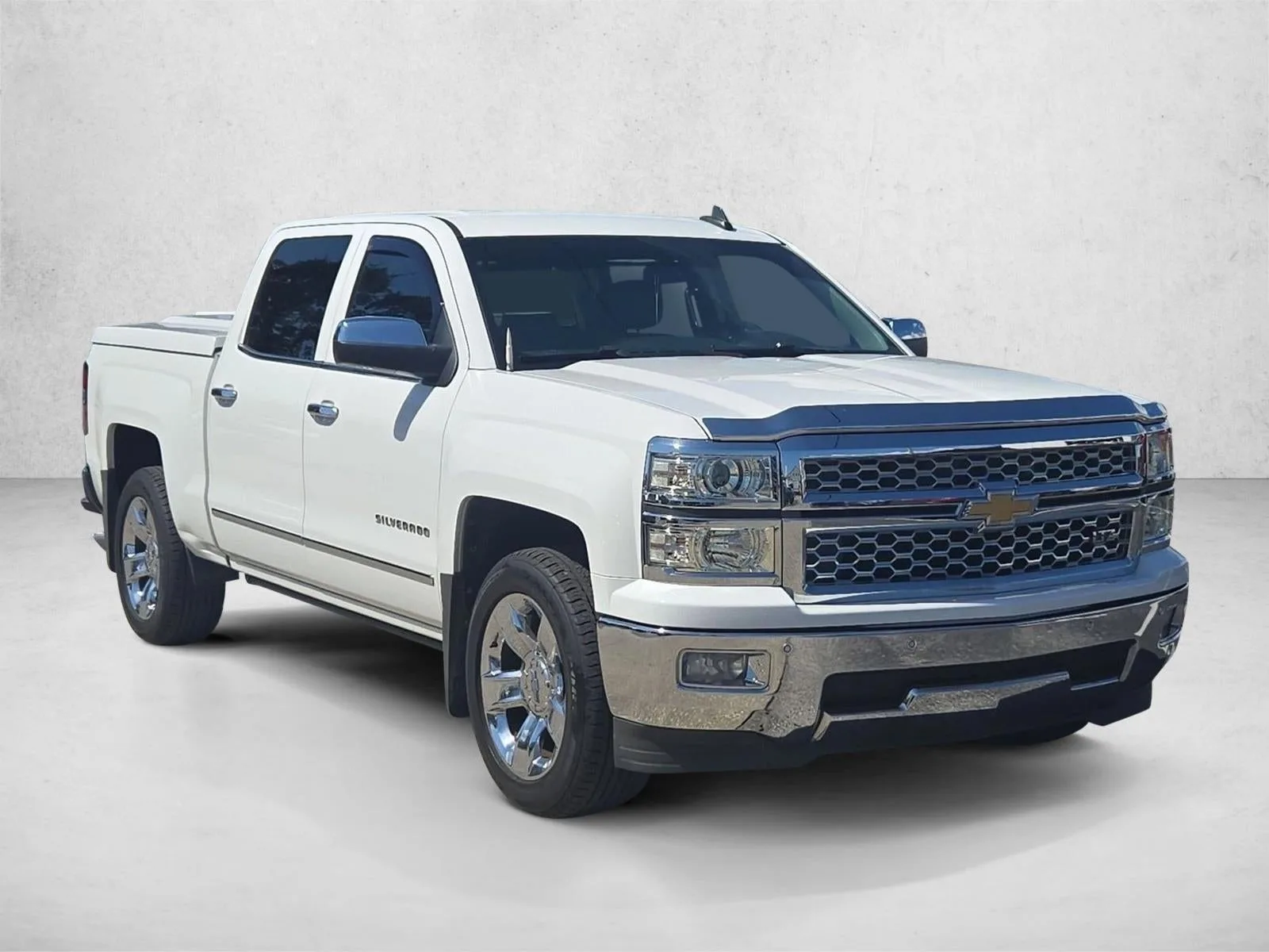 2015 Chevrolet Silverado 1500 LTZ photo 3