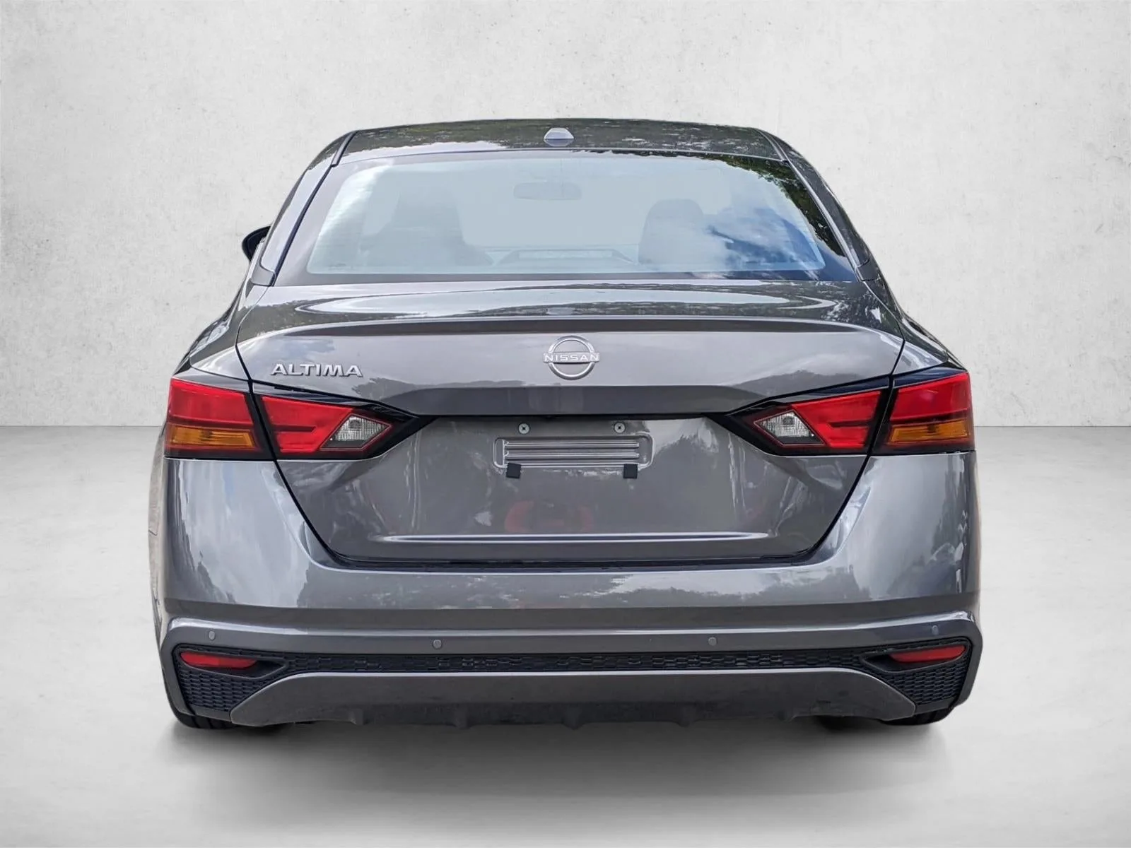 2025 Nissan Altima S FWD photo 7