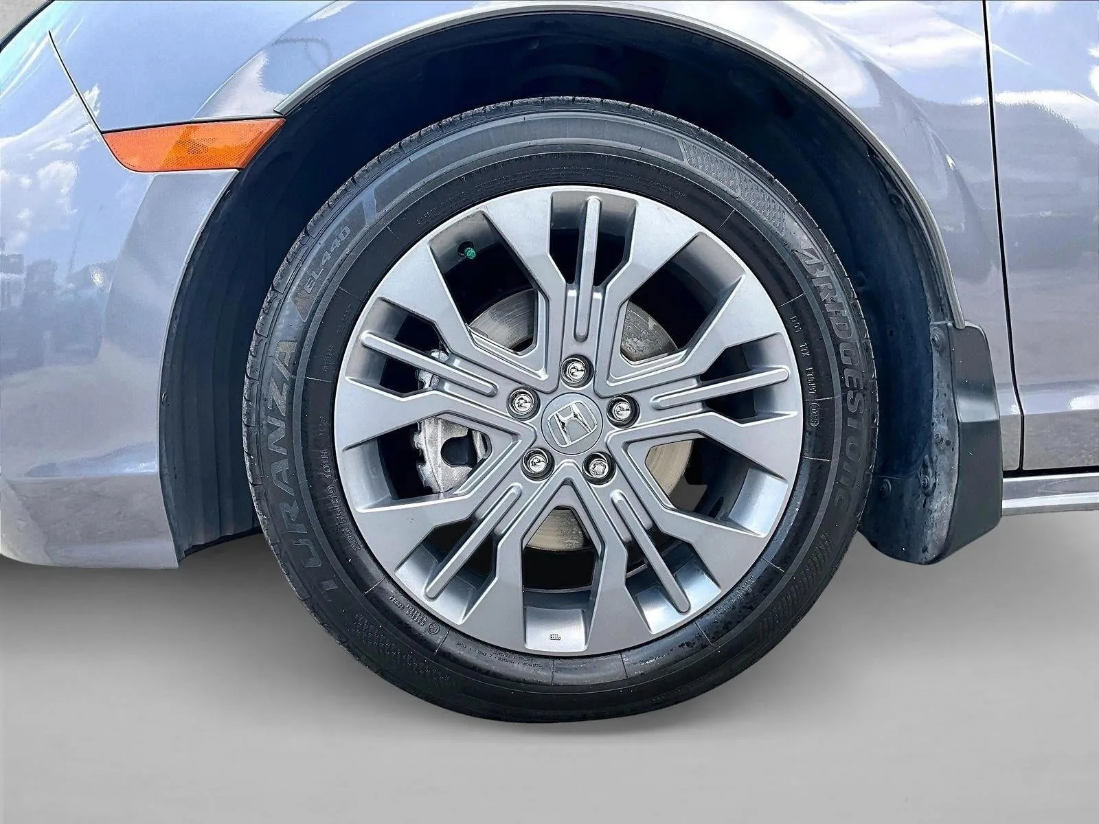 2025 Honda Odyssey Touring photo 10