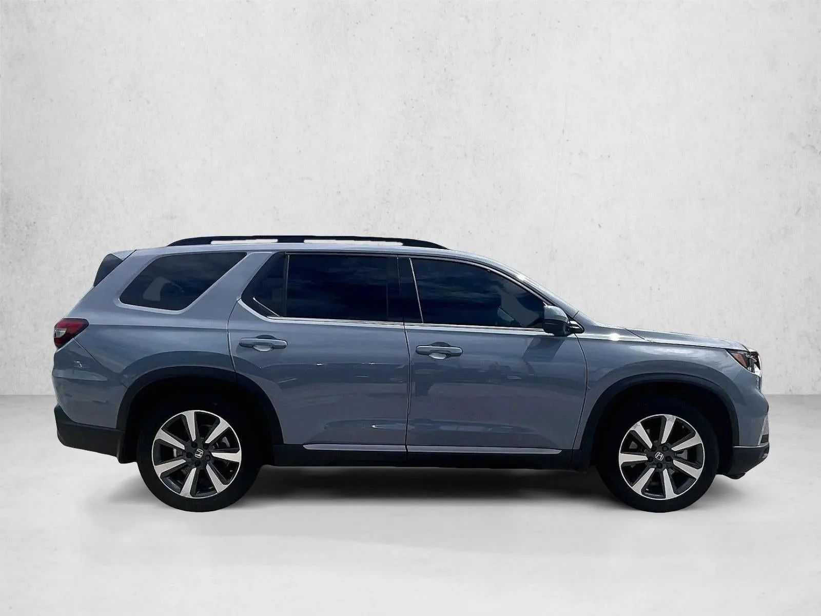 2025 Honda Pilot Touring photo 5