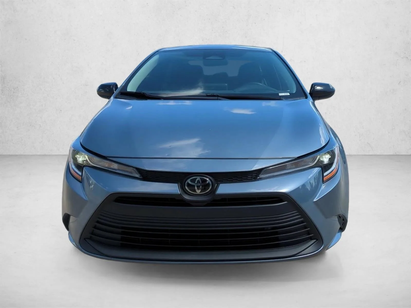 2025 Toyota Corolla LE CVT (Natl) photo 2