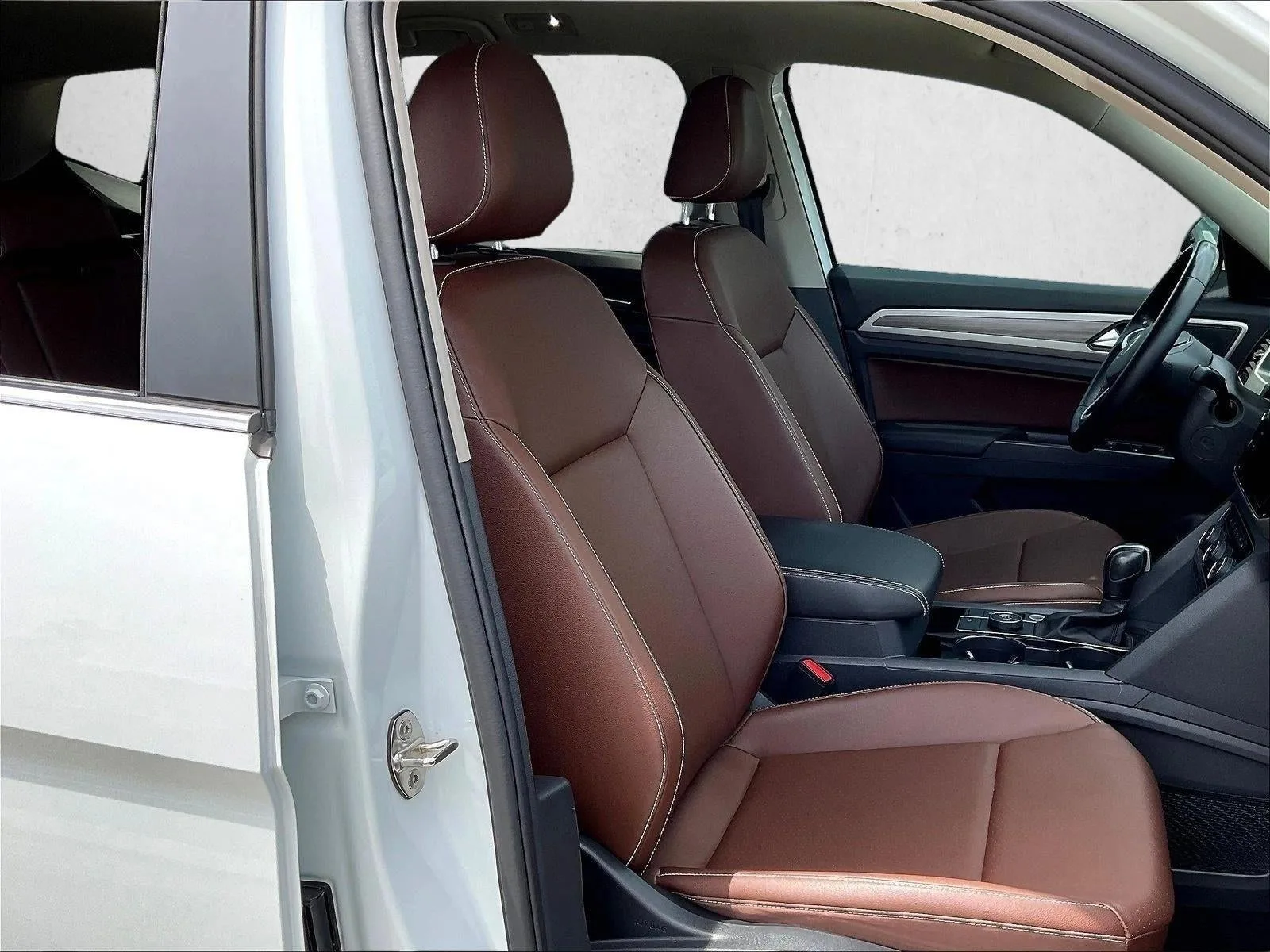 2021 Volkswagen Atlas 2021.5 3.6L V6 SEL 4MOTION photo 9