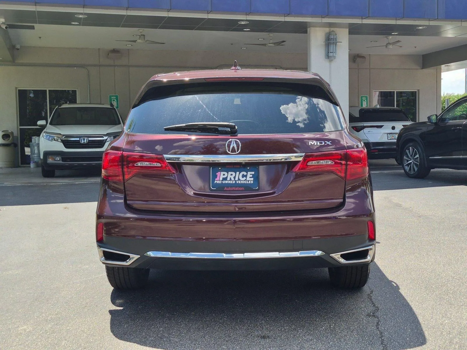 2017 Acura MDX FWD photo 6