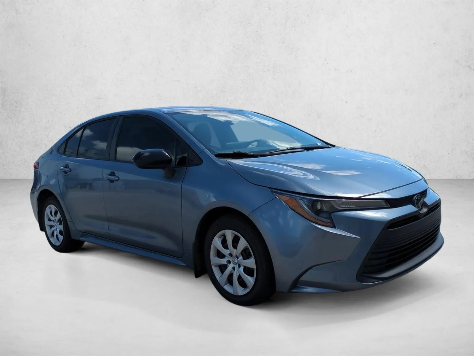 2025 Toyota Corolla LE CVT (Natl) photo 3