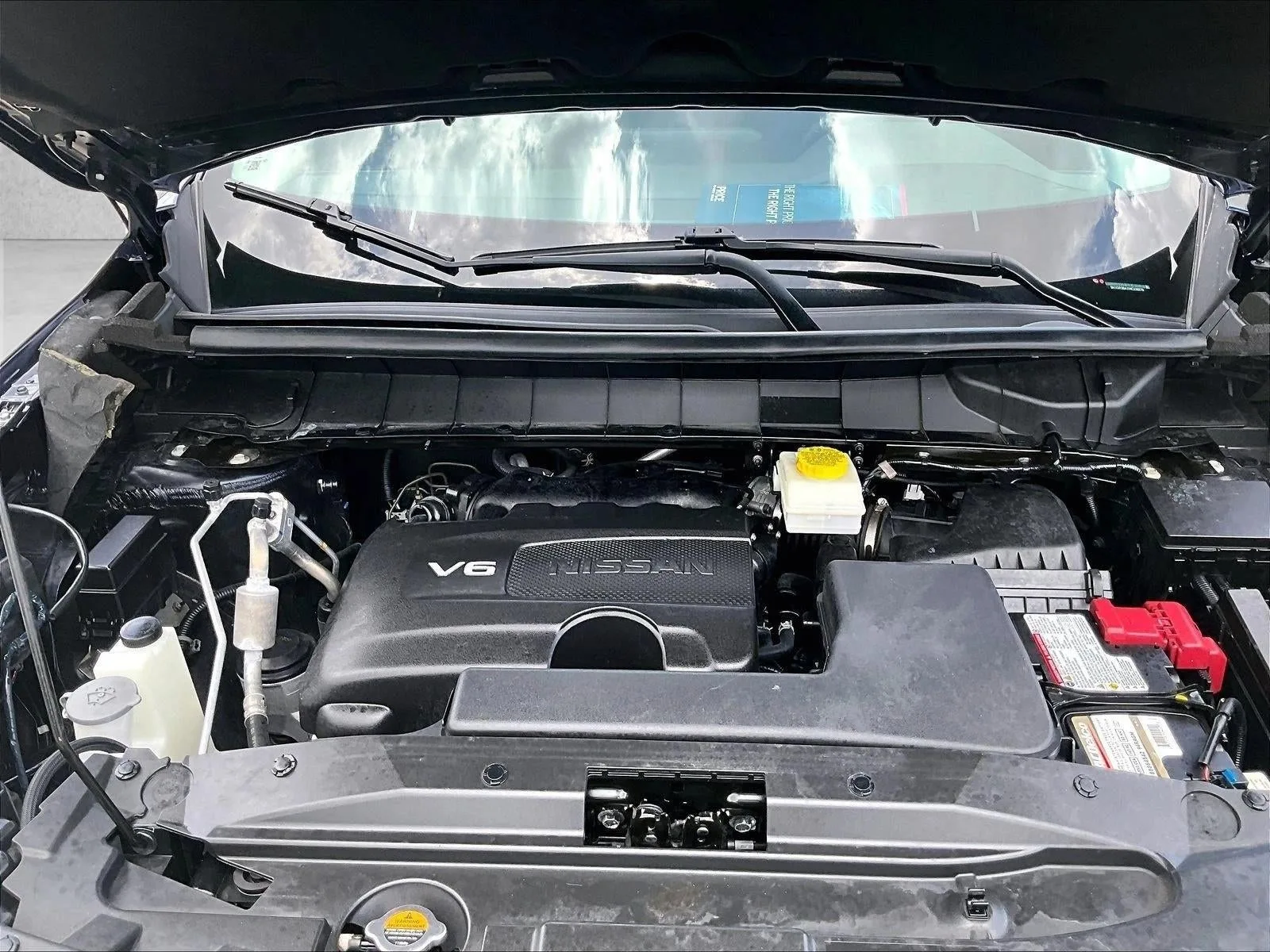 2022 Nissan Pathfinder SV 2WD photo 11