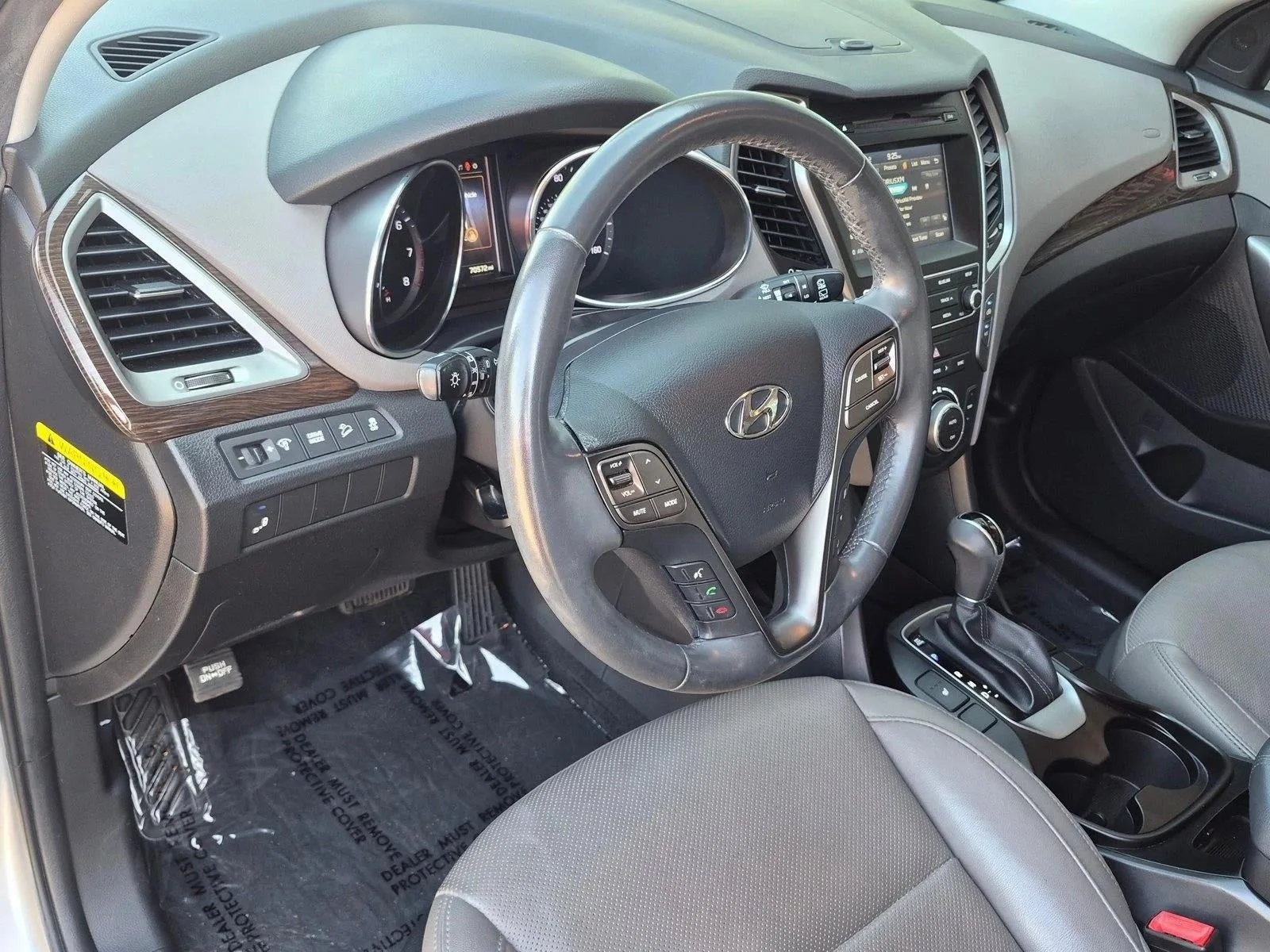 2017 Hyundai Santa Fe Sport 2.0T Auto photo 10