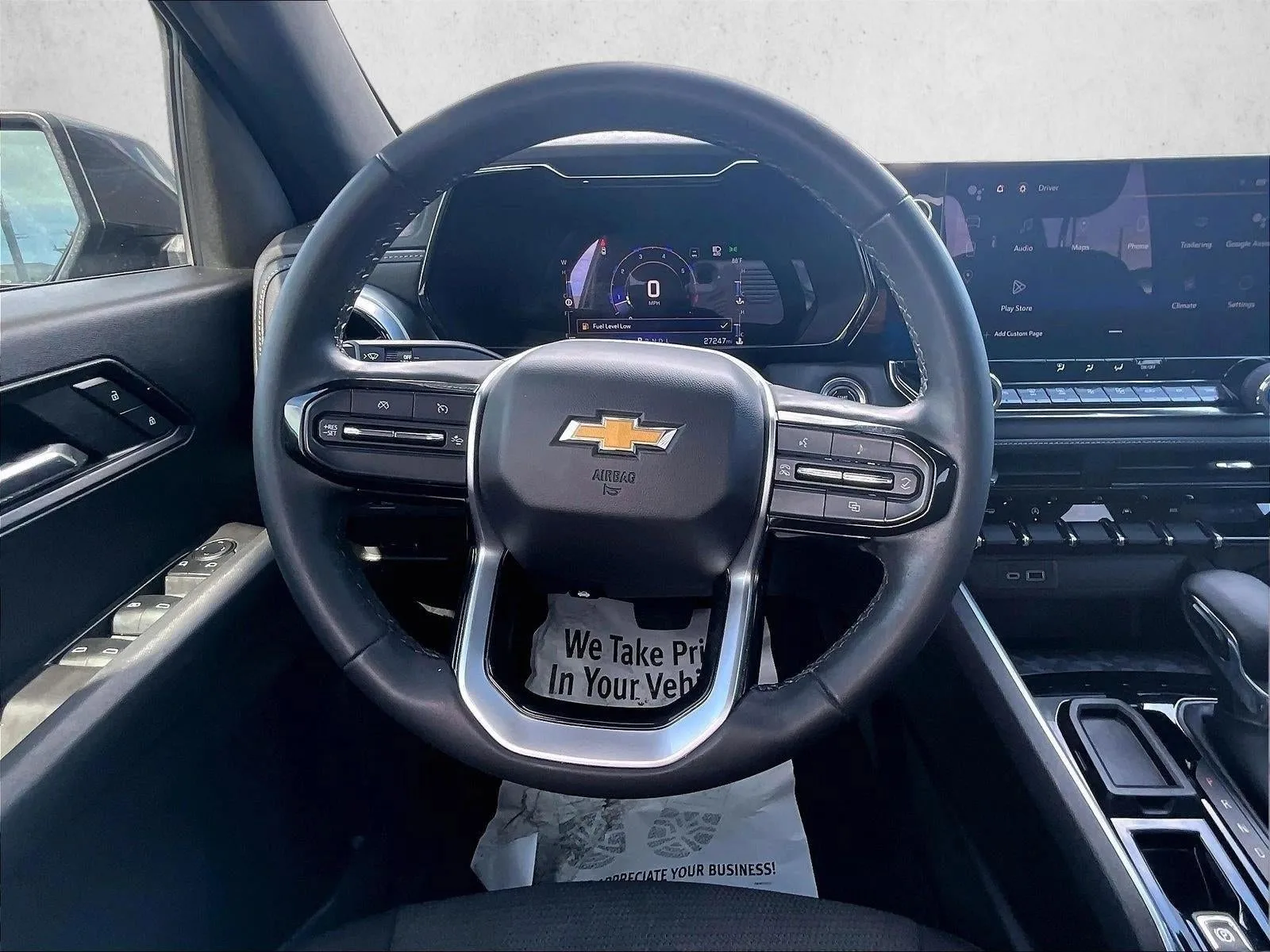 2023 Chevrolet Colorado 2WD LT photo 7