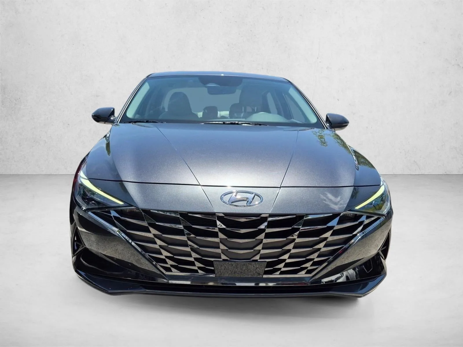 2023 Hyundai ELANTRA Limited IVT photo 2