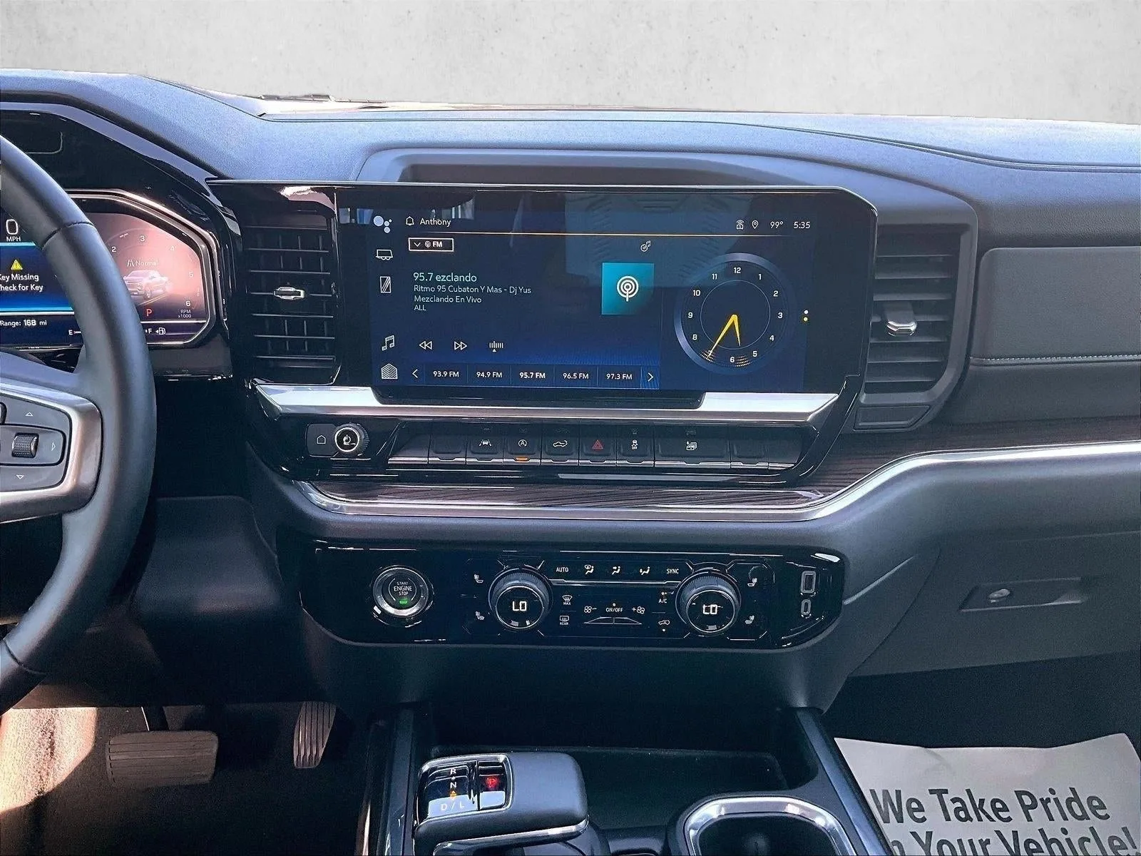 2024 Chevrolet Silverado 1500 RST photo 8