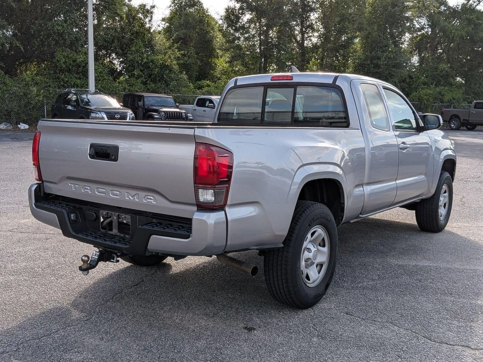 2018 Toyota Tacoma SR Access Cab 6' Bed I4 4x2 AT (GS) photo 6