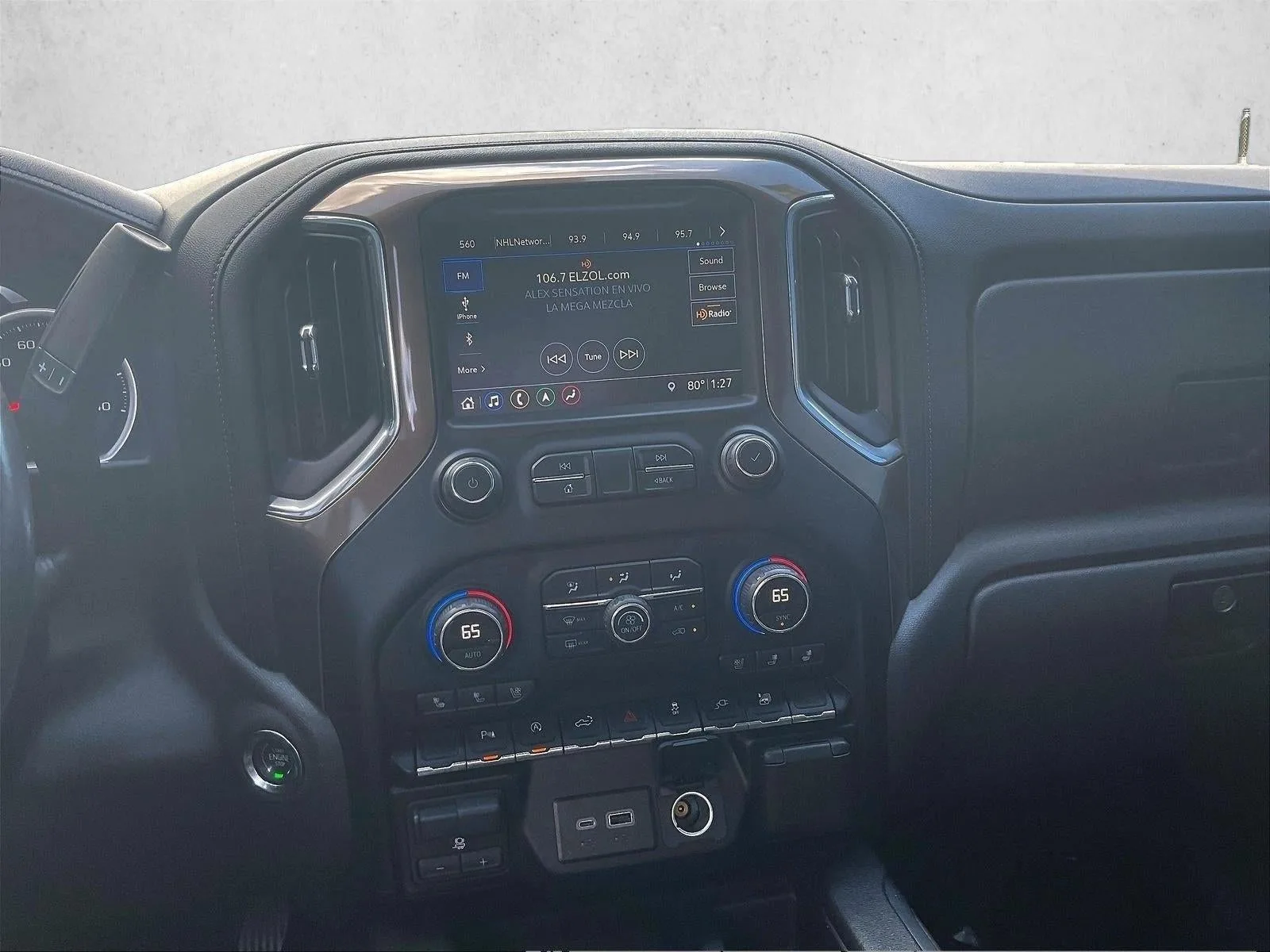 2019 Chevrolet Silverado 1500 High Country photo 8