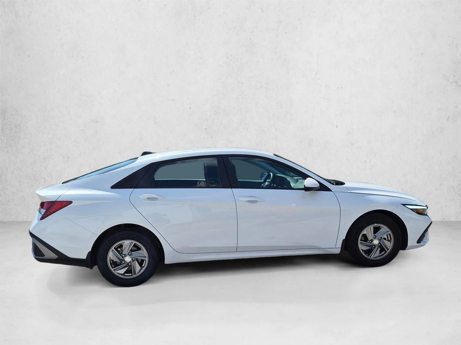 2025 Hyundai ELANTRA SE IVT photo 4